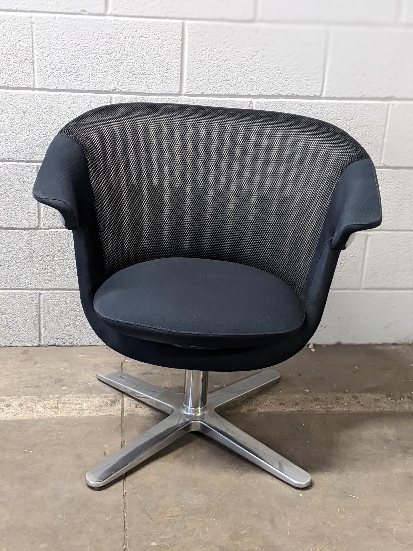STEELCASE | i2i CHAIR BLACK