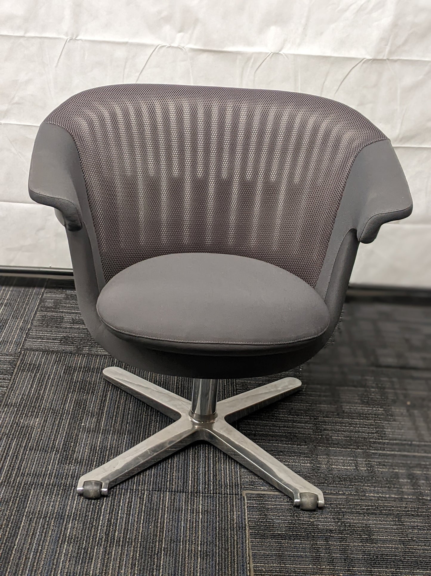 BRAYTON i2i PILOT CHAIR-COLLABORATIVE LOUNGE