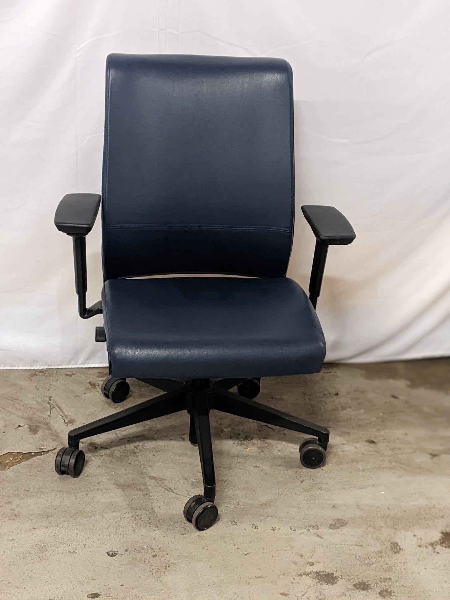 STEELCASE | THINK TASK CHAIR