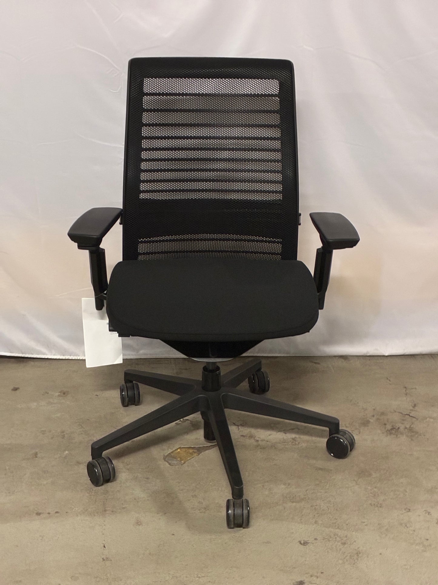 STEELCASE | THINK TASK CHAIR