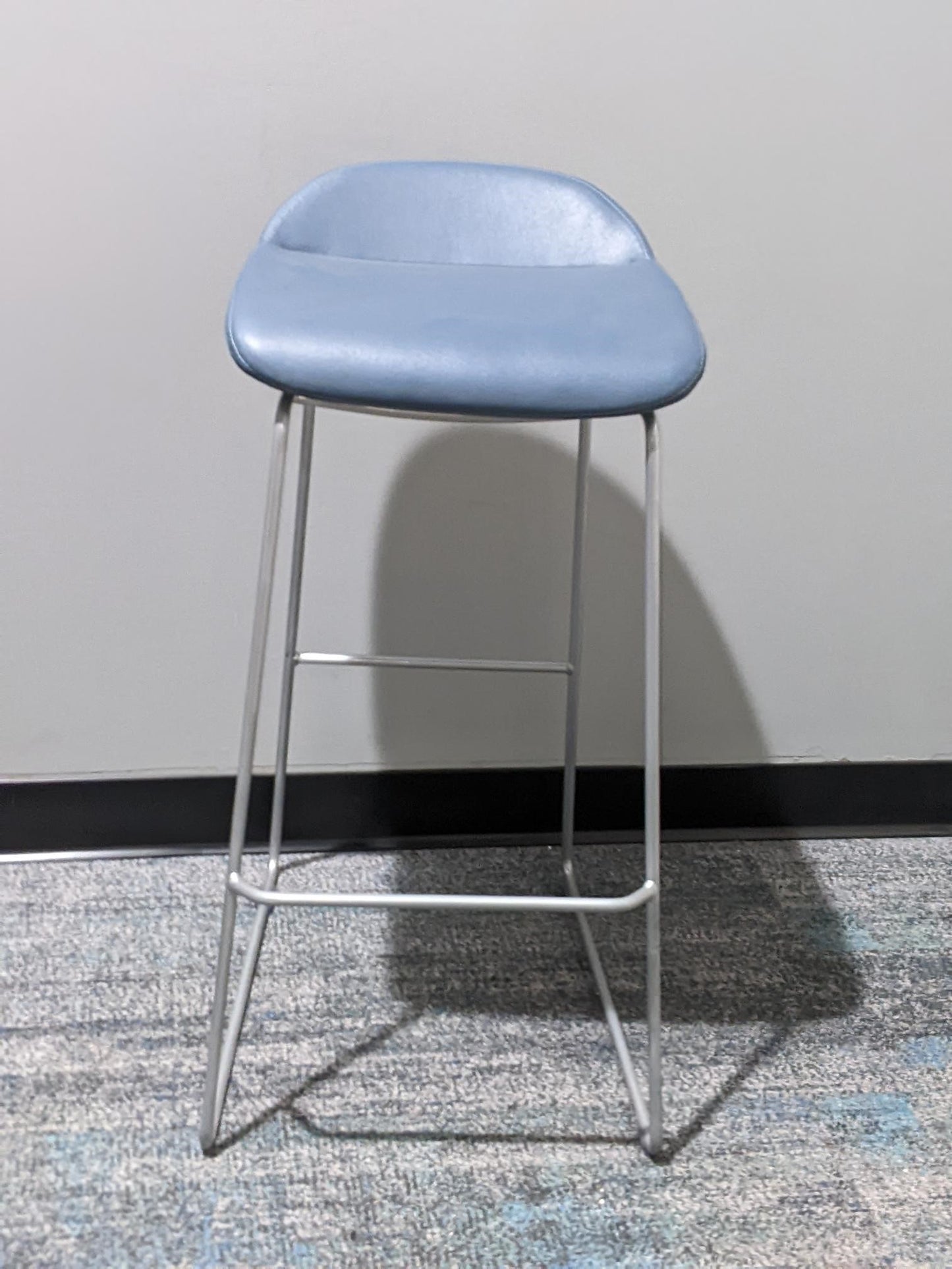 9 TO 5 SEATING LILLY BAR STOOL