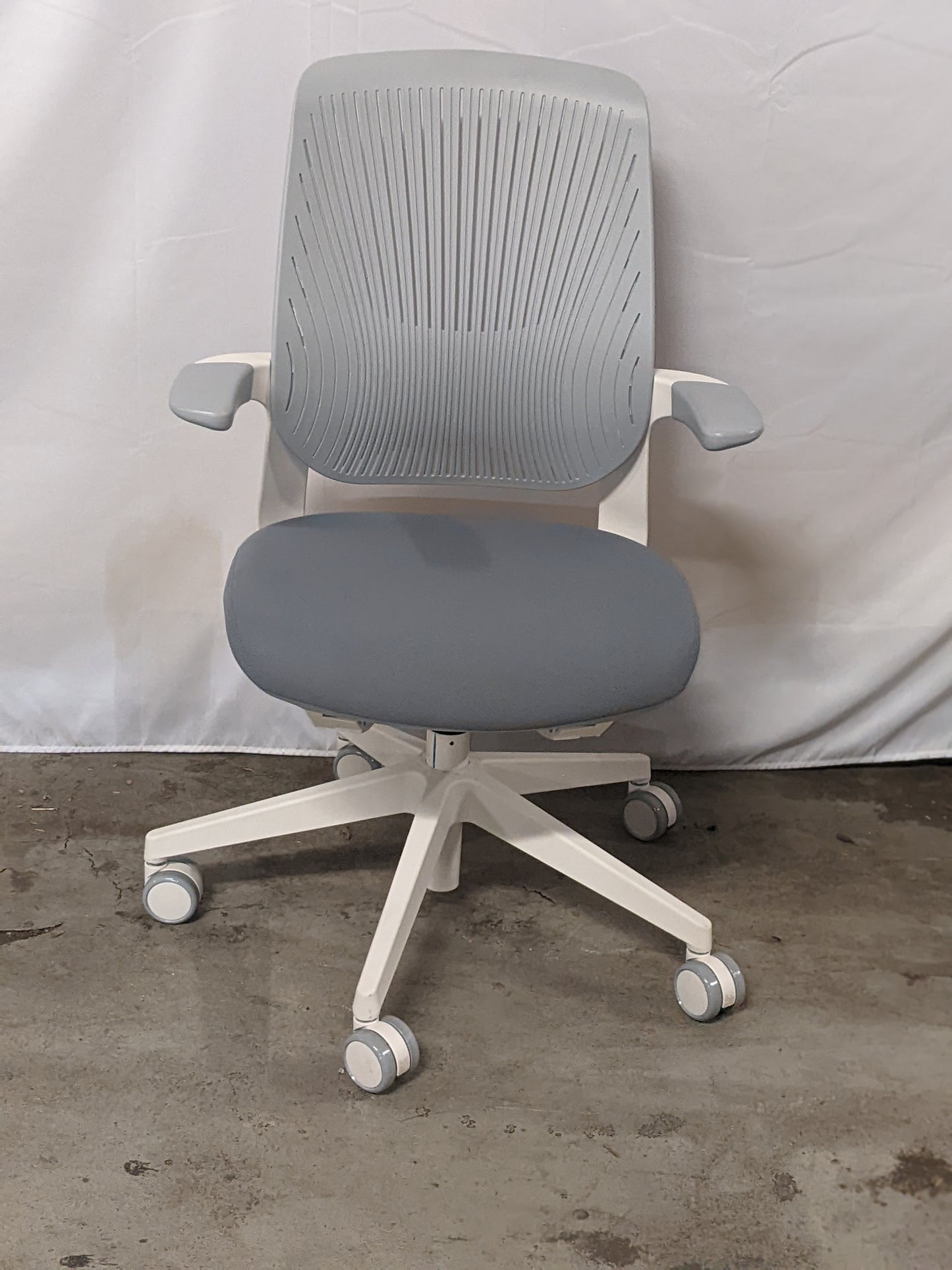 AMQ | FL-X TASK CHAIR