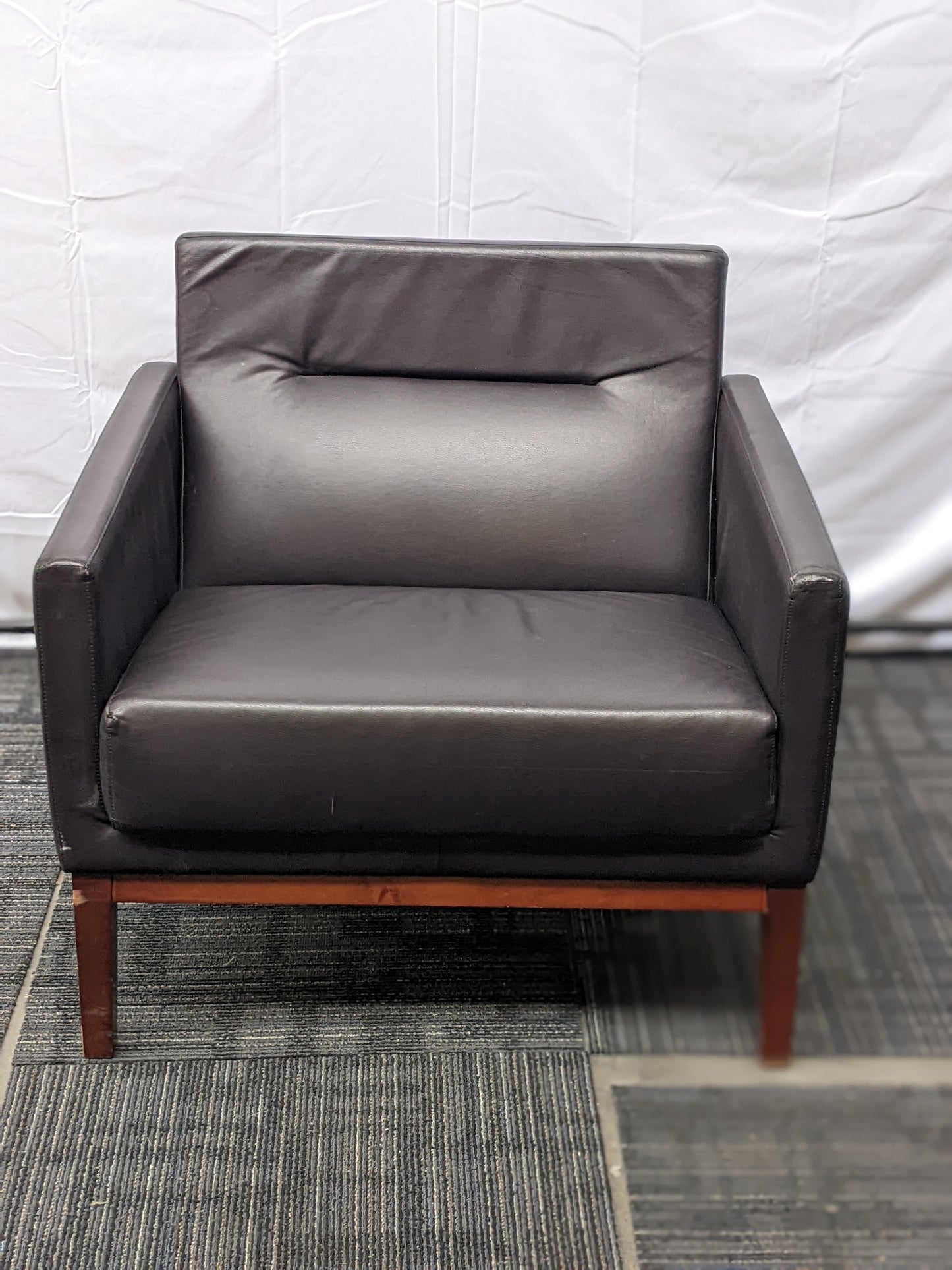 BRAYTON - PASSERELLE LOUNGE CHAIR