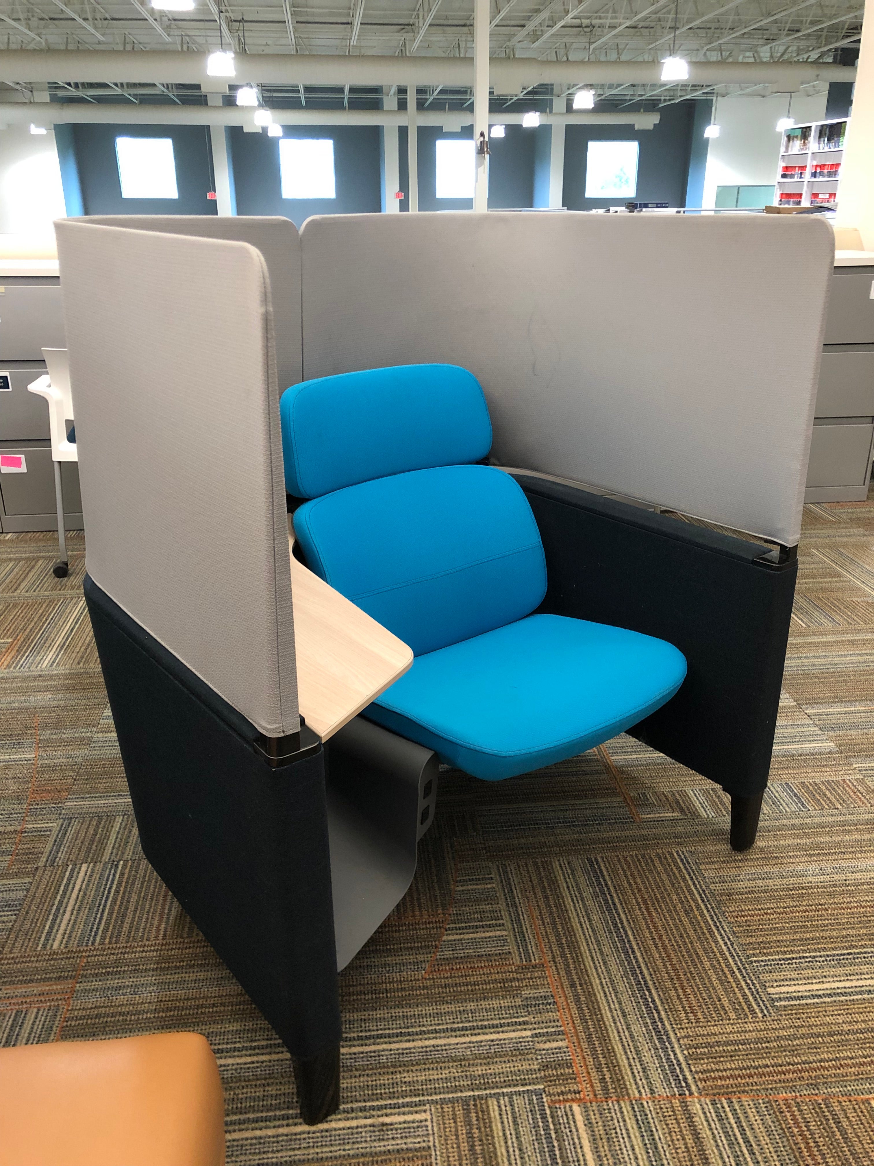 STEELCASE BRODY LOUNGE CHAIR