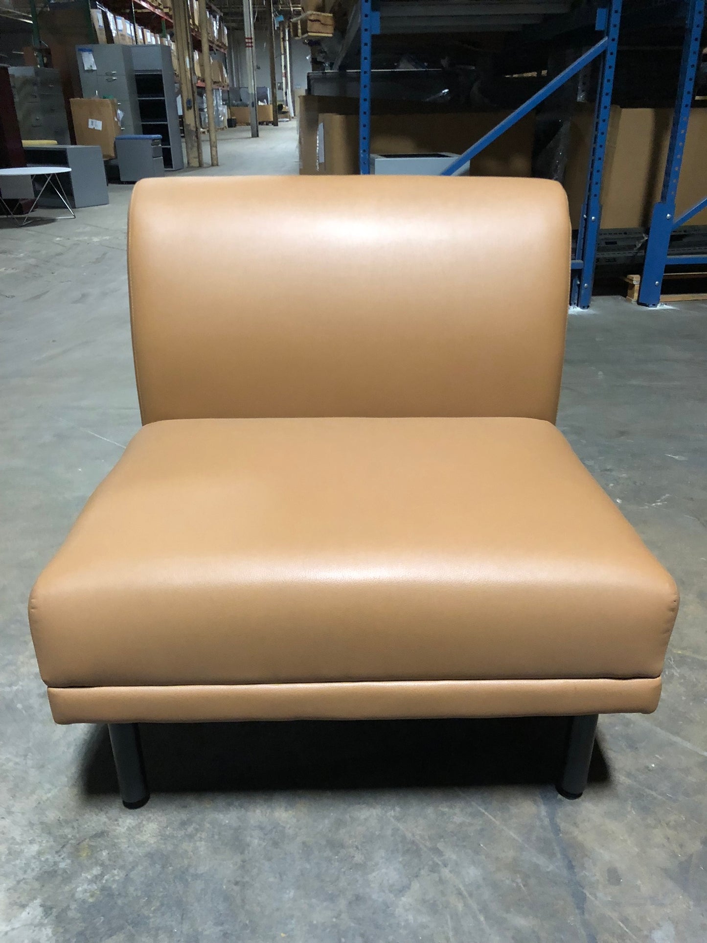 NATIONAL | EKLUND LOUNGE CHAIR