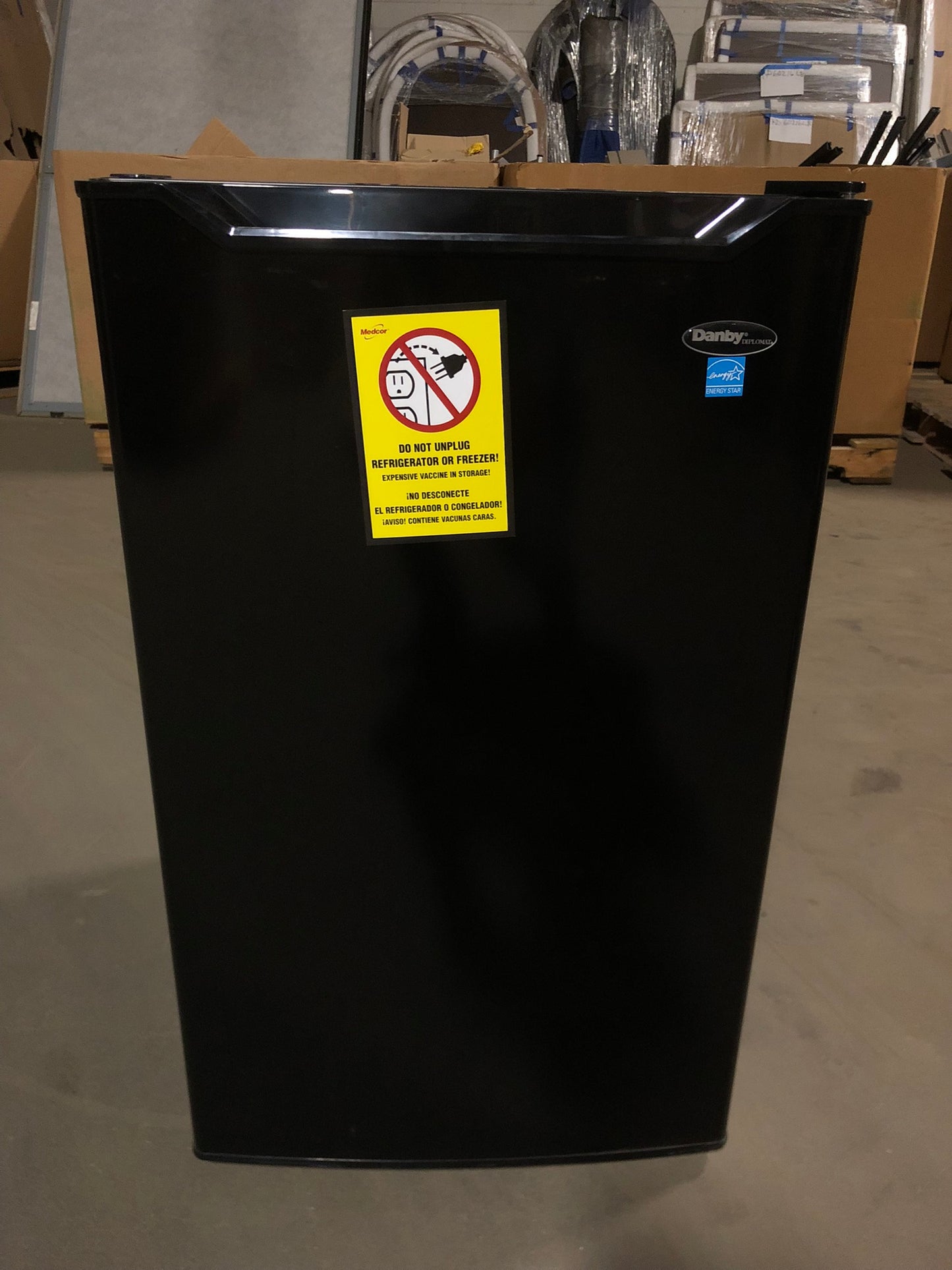 DANBY REFRIGERATOR