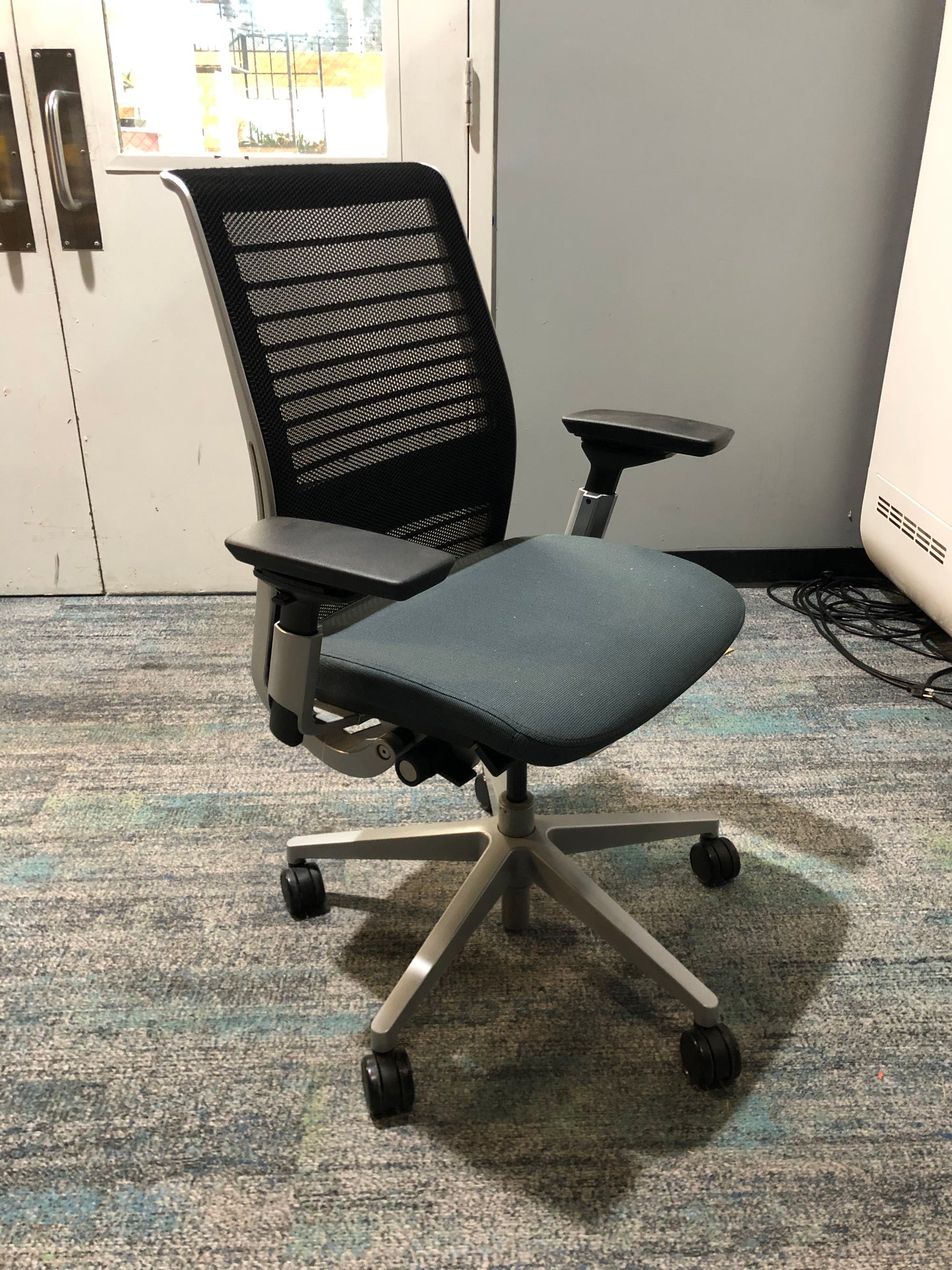 STEELCASE | THINK TASK CHAIR GRANITE