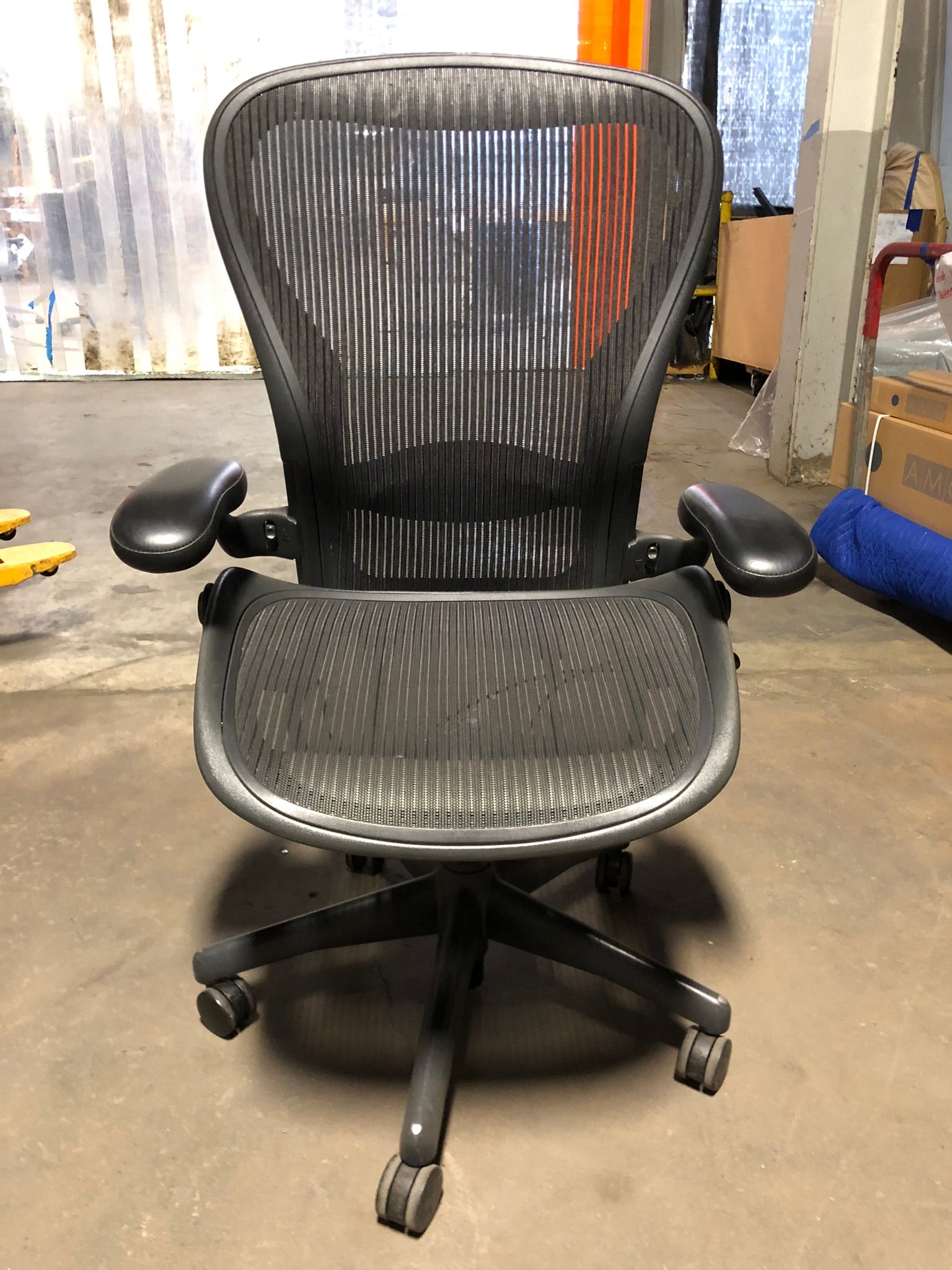 Herman miller aeron chair size chart hot sale