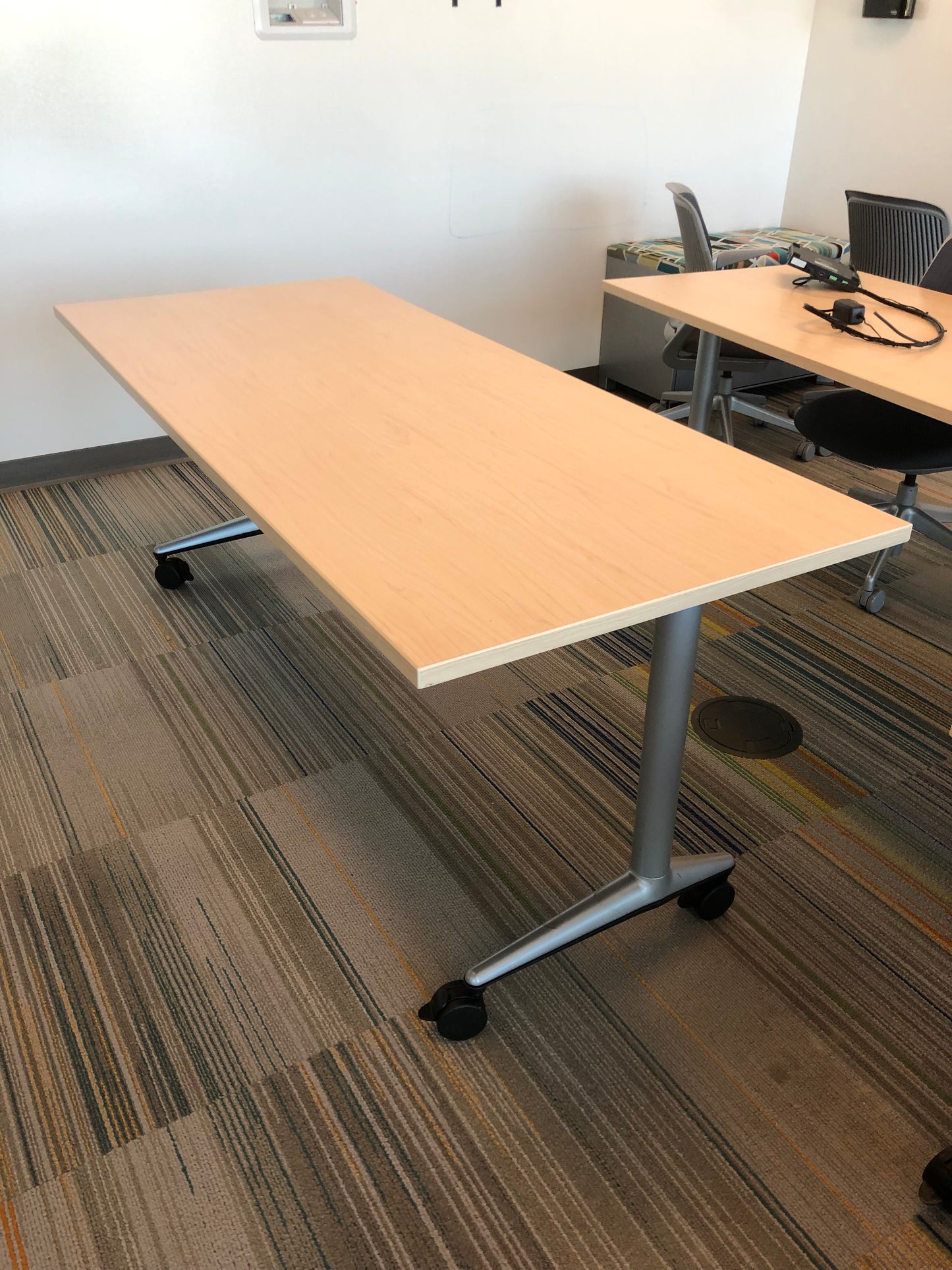 COALESSE AKIRA MOBILE TRAINING TABLE