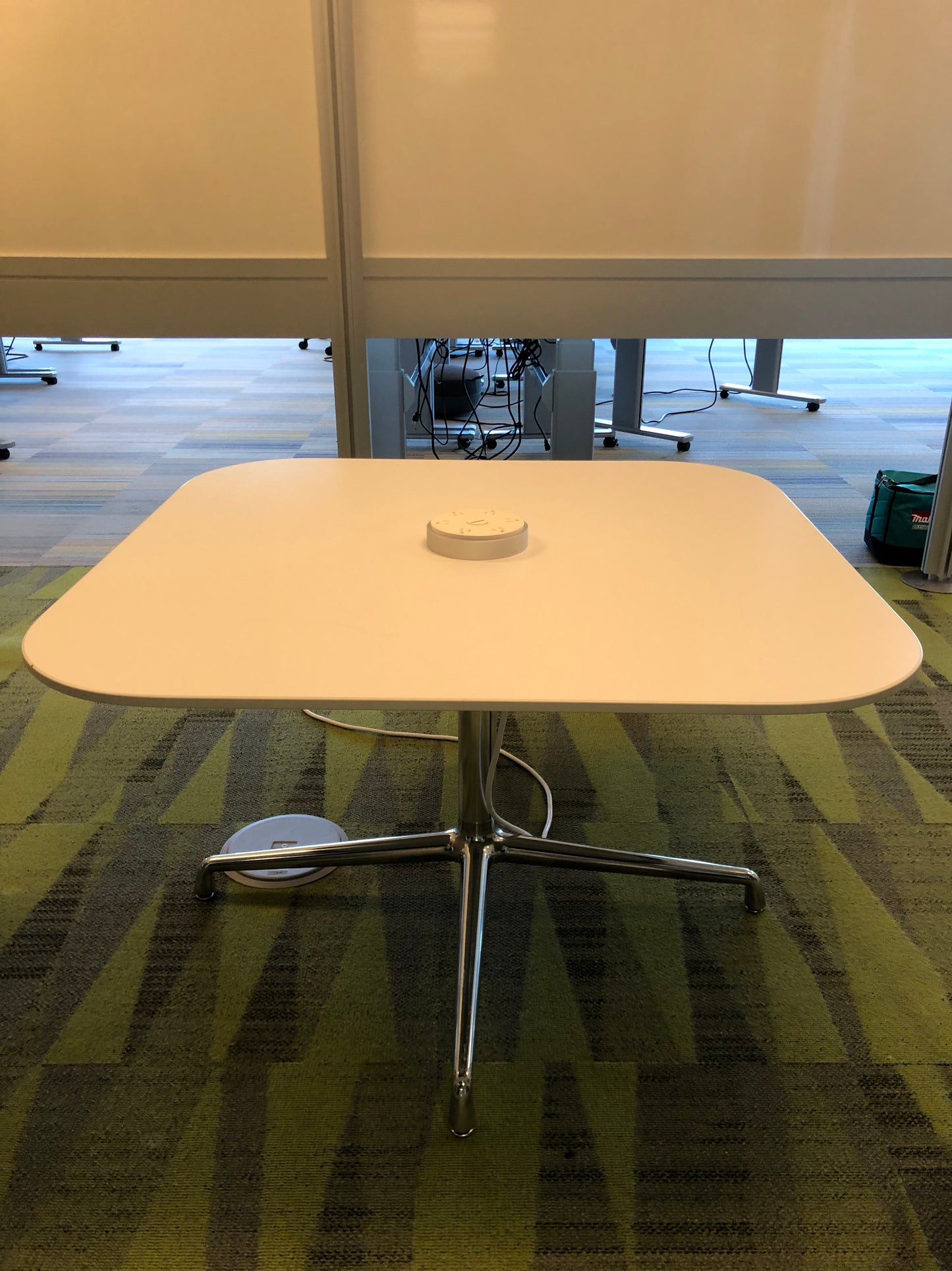 COALESSE | SW_1 WORKTABLE SQUARE