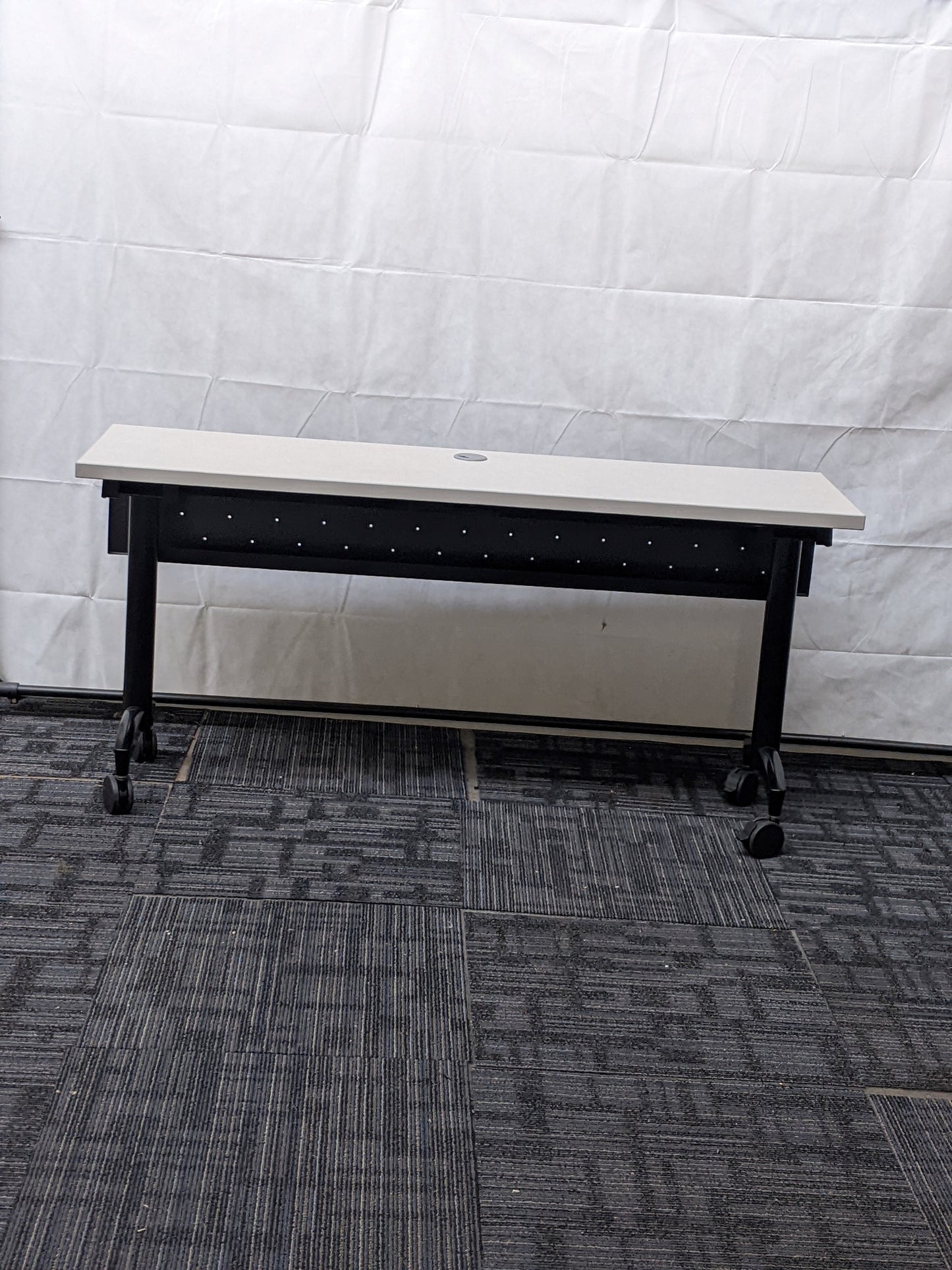 MOBILE TRAINING TABLE