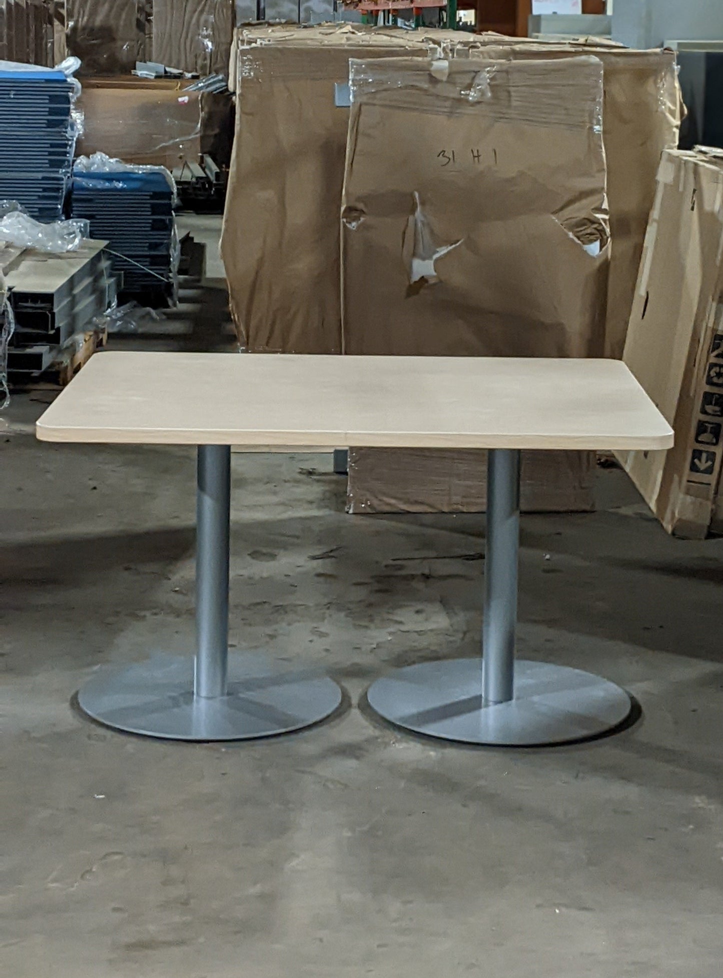 PREOWNED | RECTANGLE TABLE