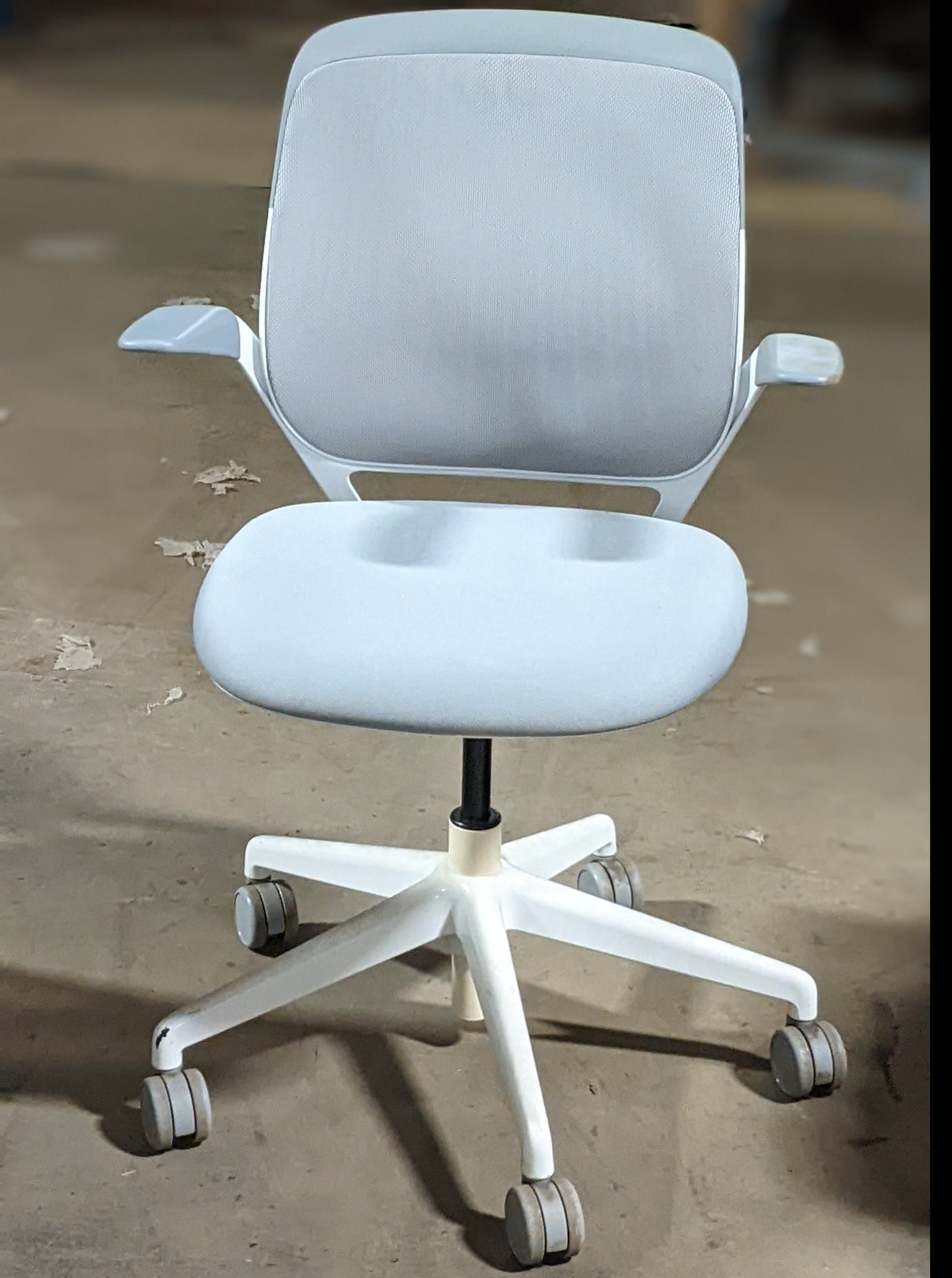 STEELCASE | COBI TASK CHAIR WHITE