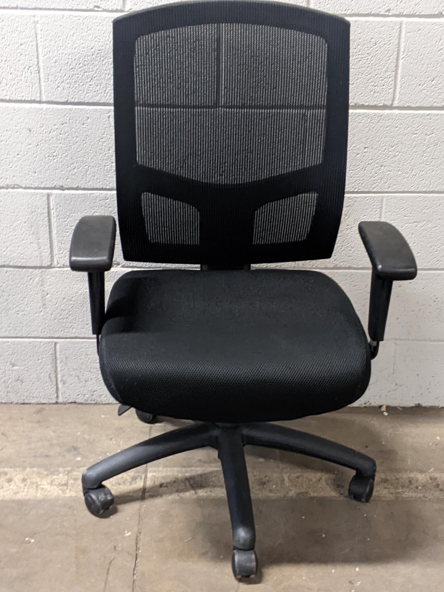 OFFICES TO GO BLACK MESH BACK TASK CHAIR