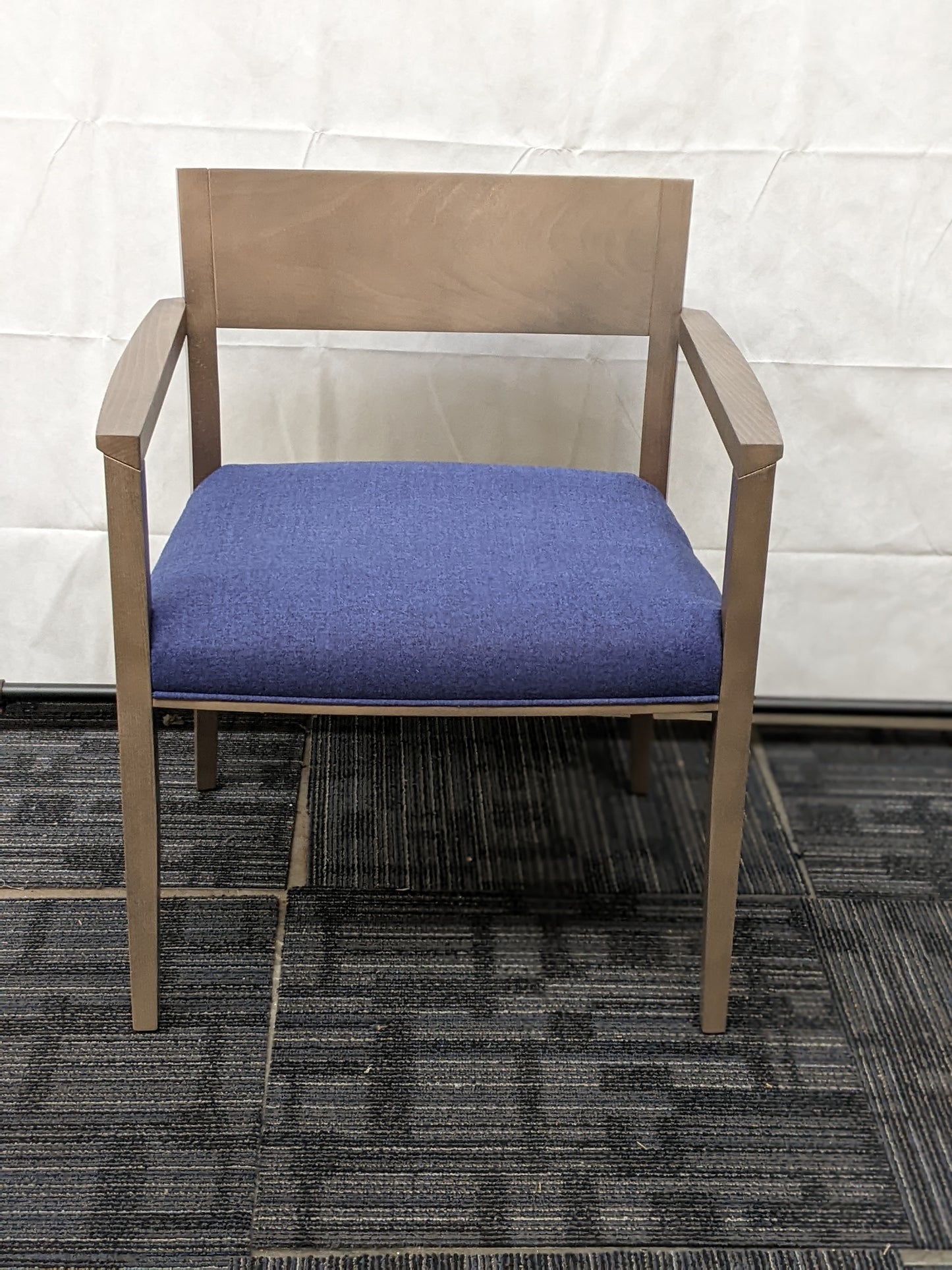 COALESSE KATHRYN GUEST CHAIR