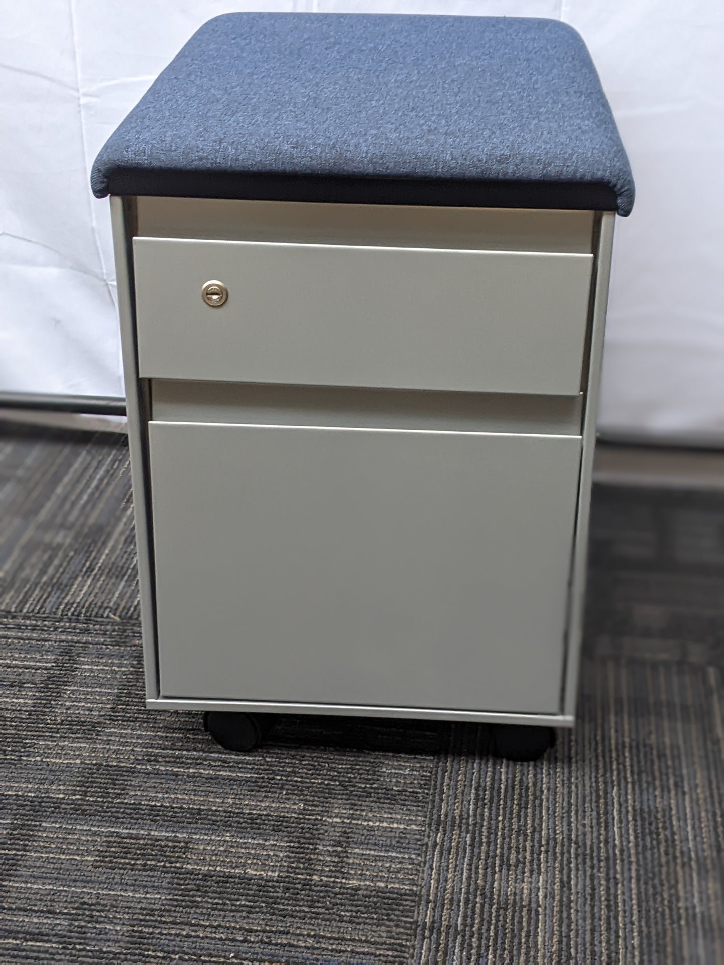 TURNSTONE MOBILE BOX/FILE PEDESTAL WITH SEAT CUSHION
