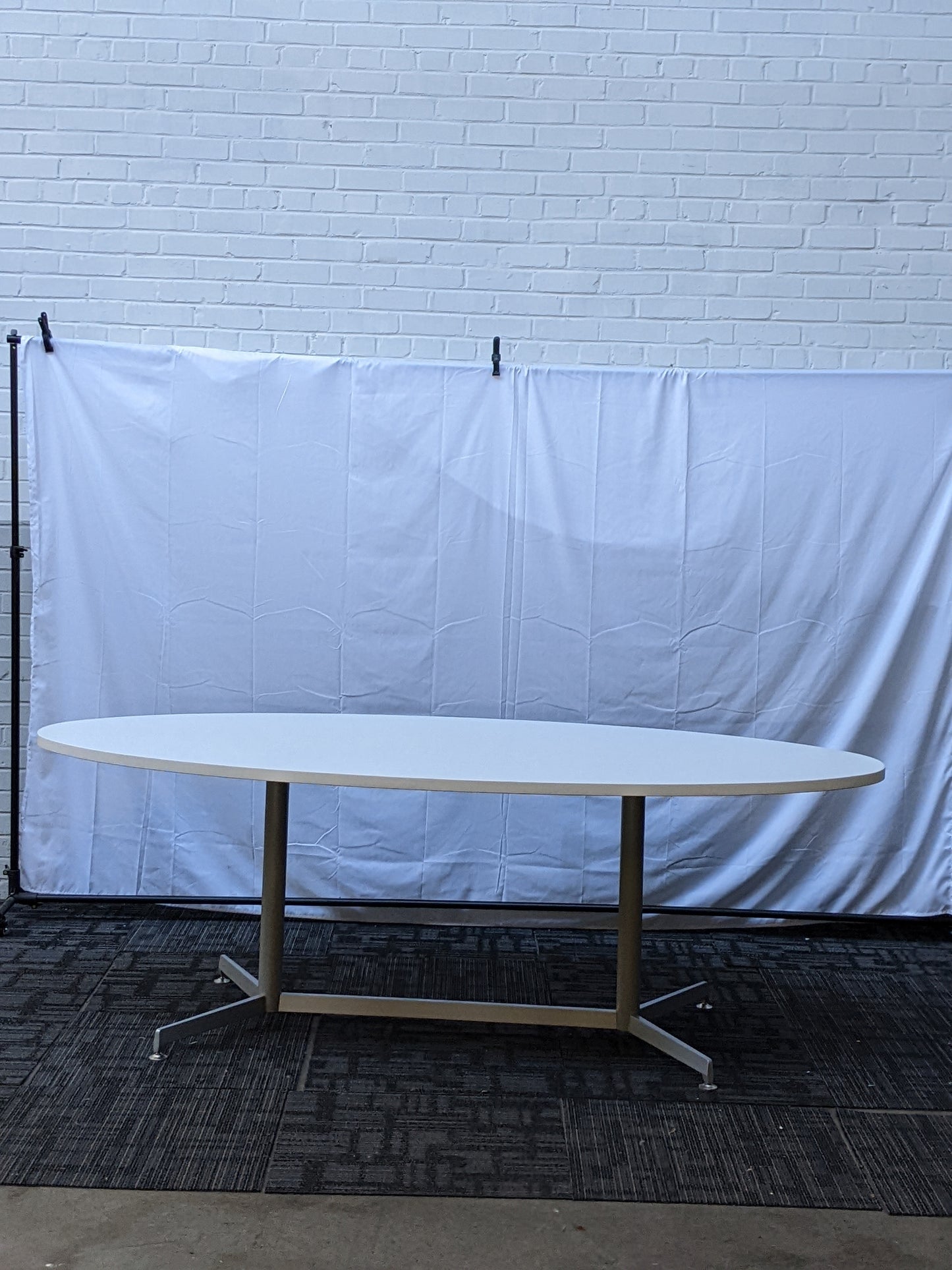 NATIONAL OVAL TABLE