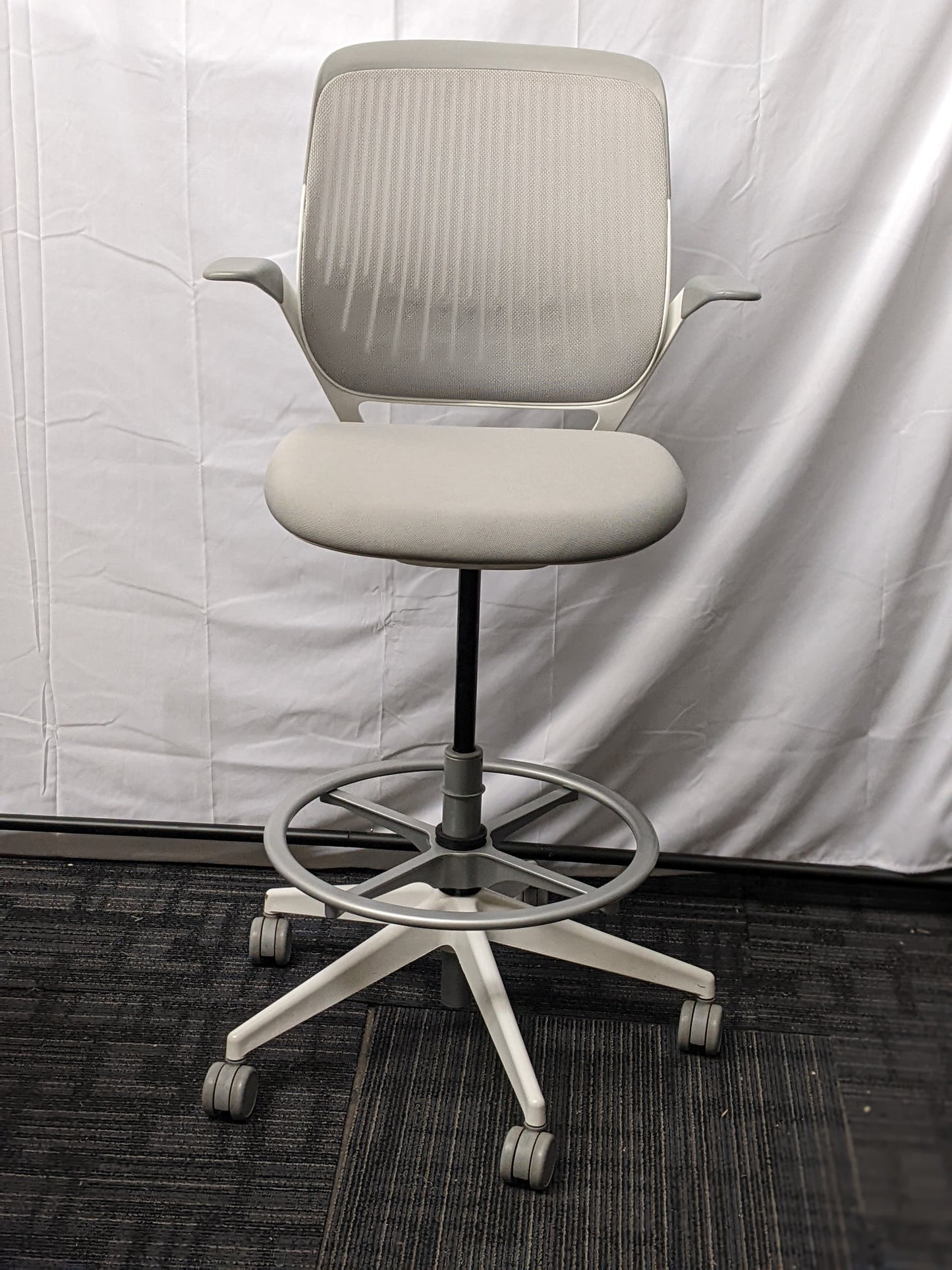 STEELCASE | COBI TASK STOOL