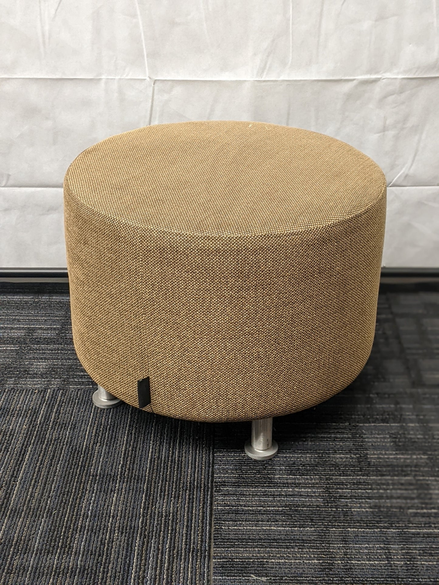 TURNSTONE | ALIGHT ROUND OTTOMAN