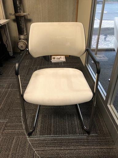 STEELCASE QiVi SLED BASE CHAIR