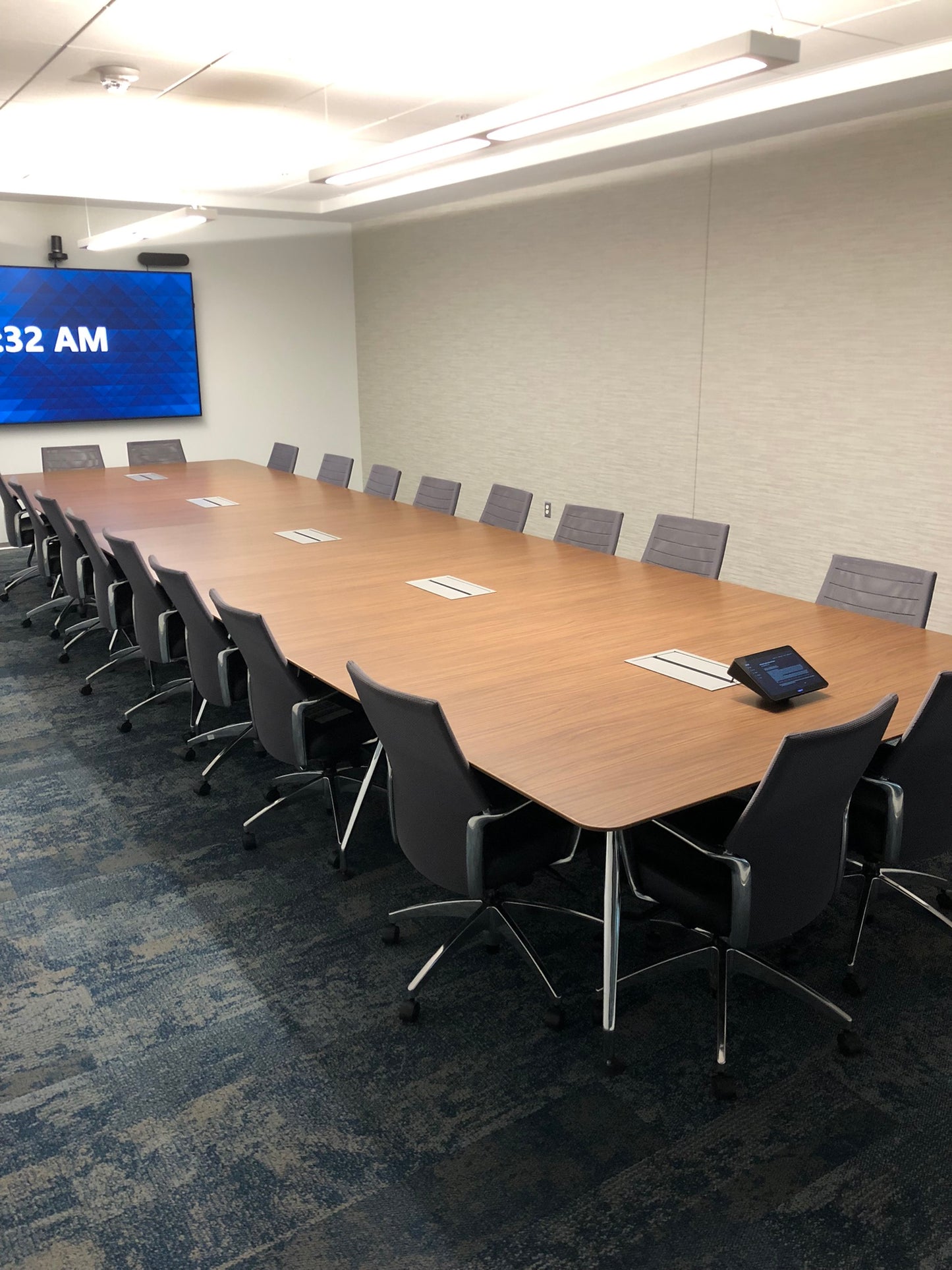 GLOBAL KADIN CONFERENCE TABLE - 78" X 282"