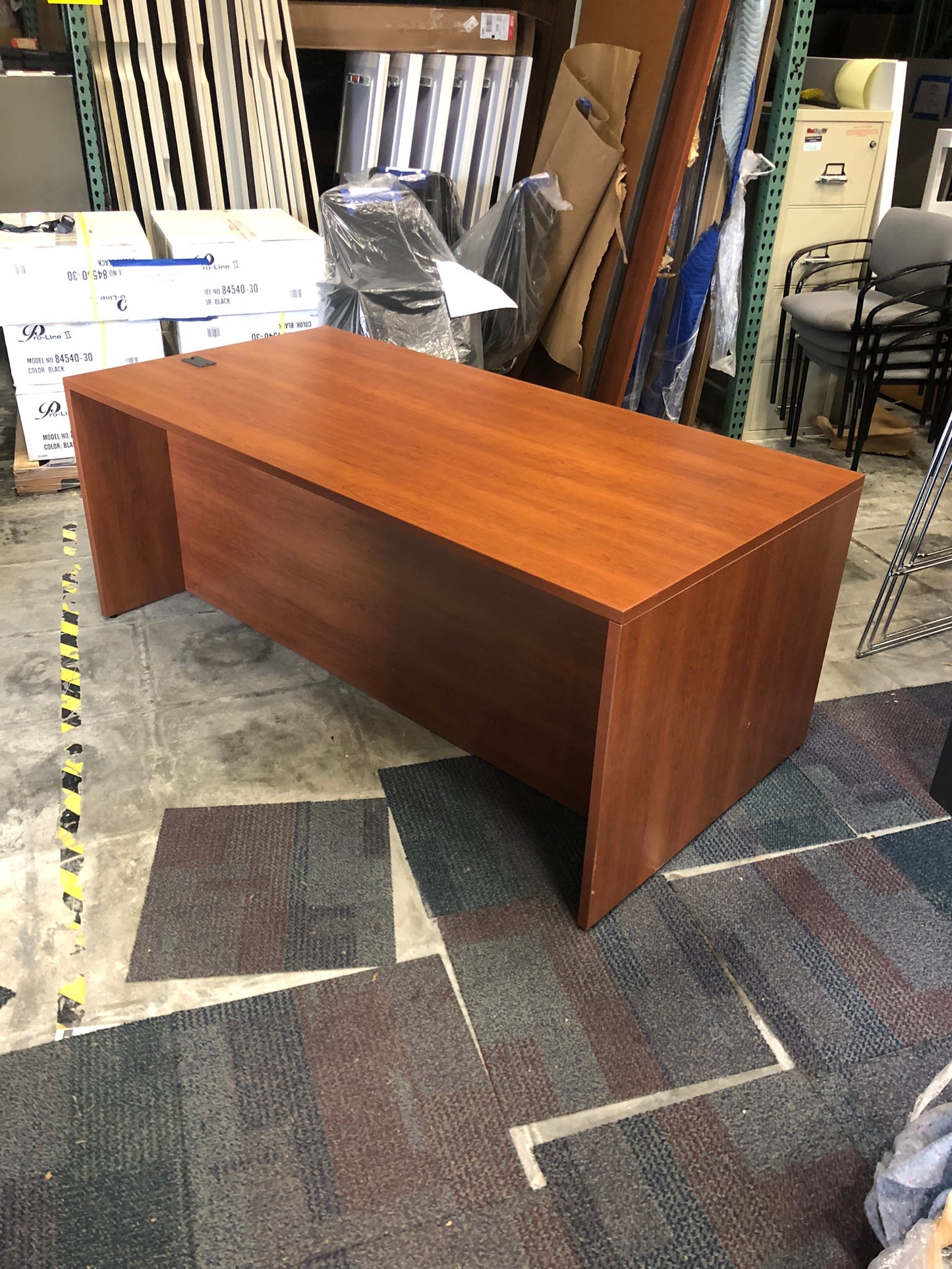 ARTOPEX DESK WLEFT HAND BOXBOXFILE PEDESTAL 72W X 36D CHERRY