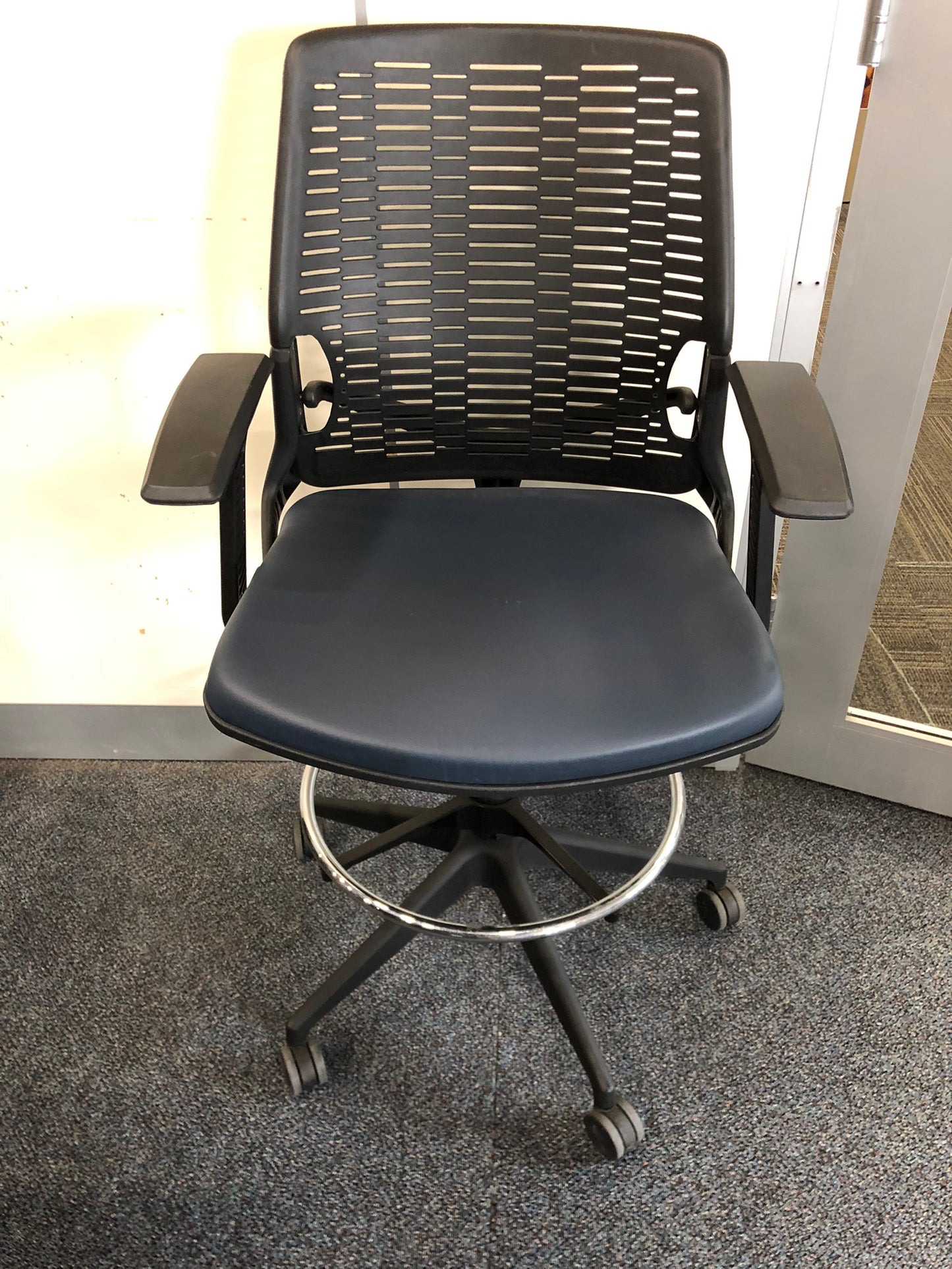 HIGHMARK INTOUCH STOOL