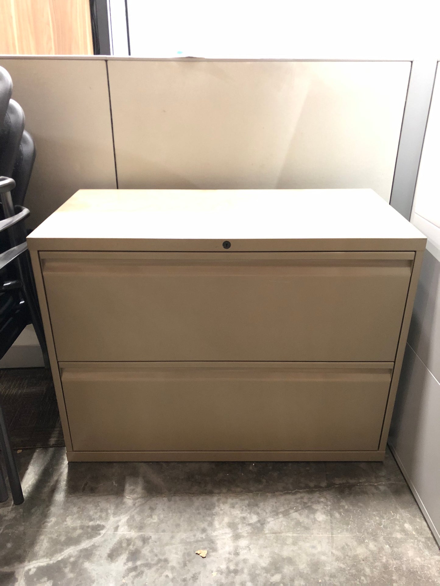 KNOLL 2 DRAWER LATERAL FILE