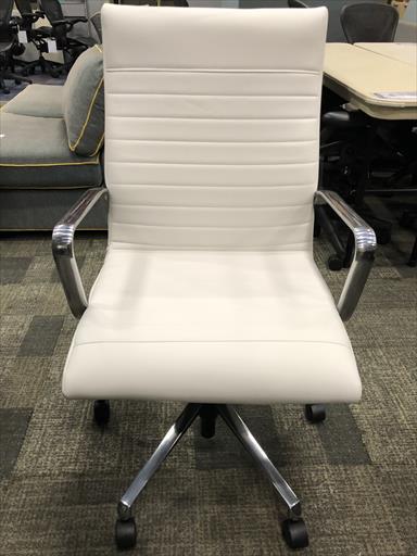 OFFICES TO GO LUXHIDE EXECUTIVE TASK CHAIR