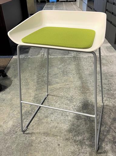 TURNSTONE SCOOP STOOL