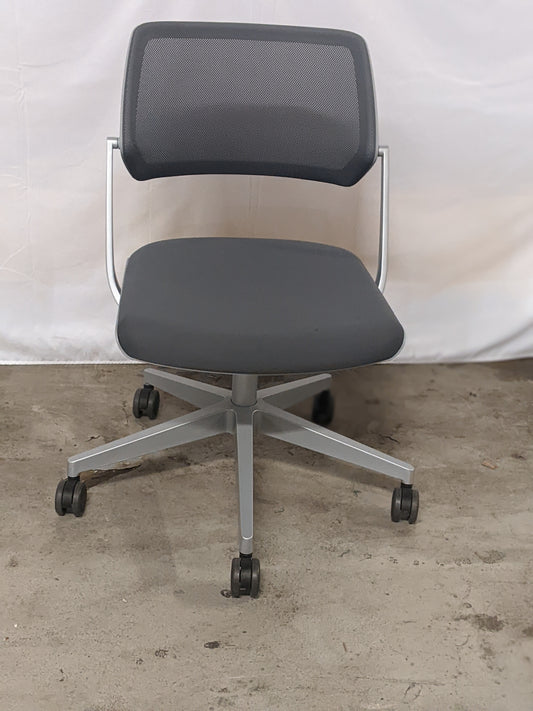 STEELCASE | QIVI TASK CHAIR