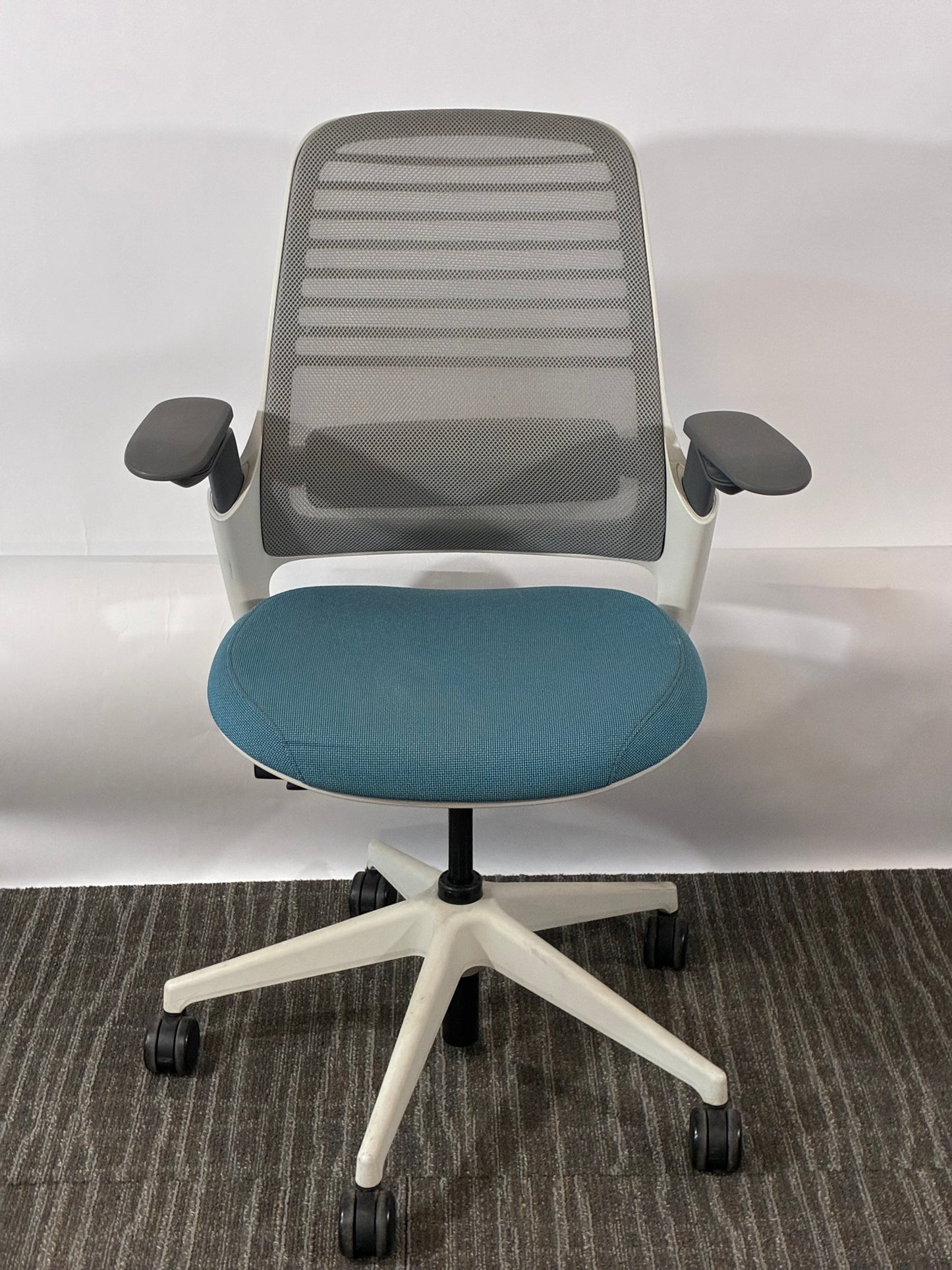 STEELCASE | SERIES 1 TASK CHAIR