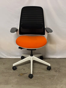 STEELCASE | SERIES 1 TASK CHAIR