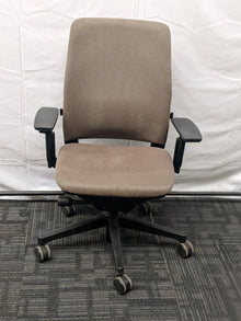 Amia Task Chair