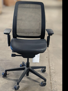 Amia Air Task Chair