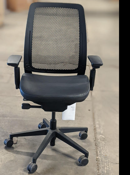 Amia Air Task Chair