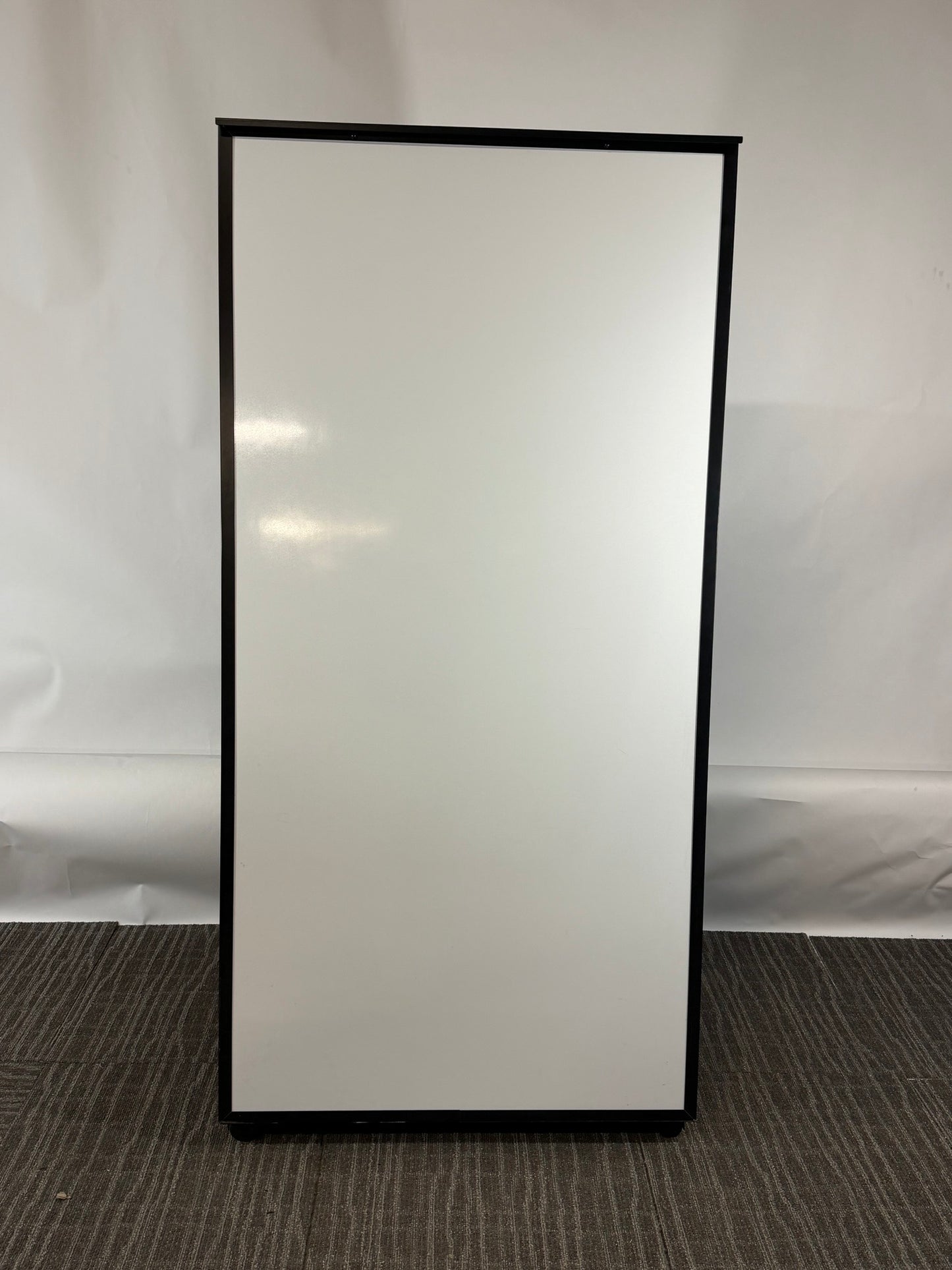 STEELCASE | MOBILE EASEL