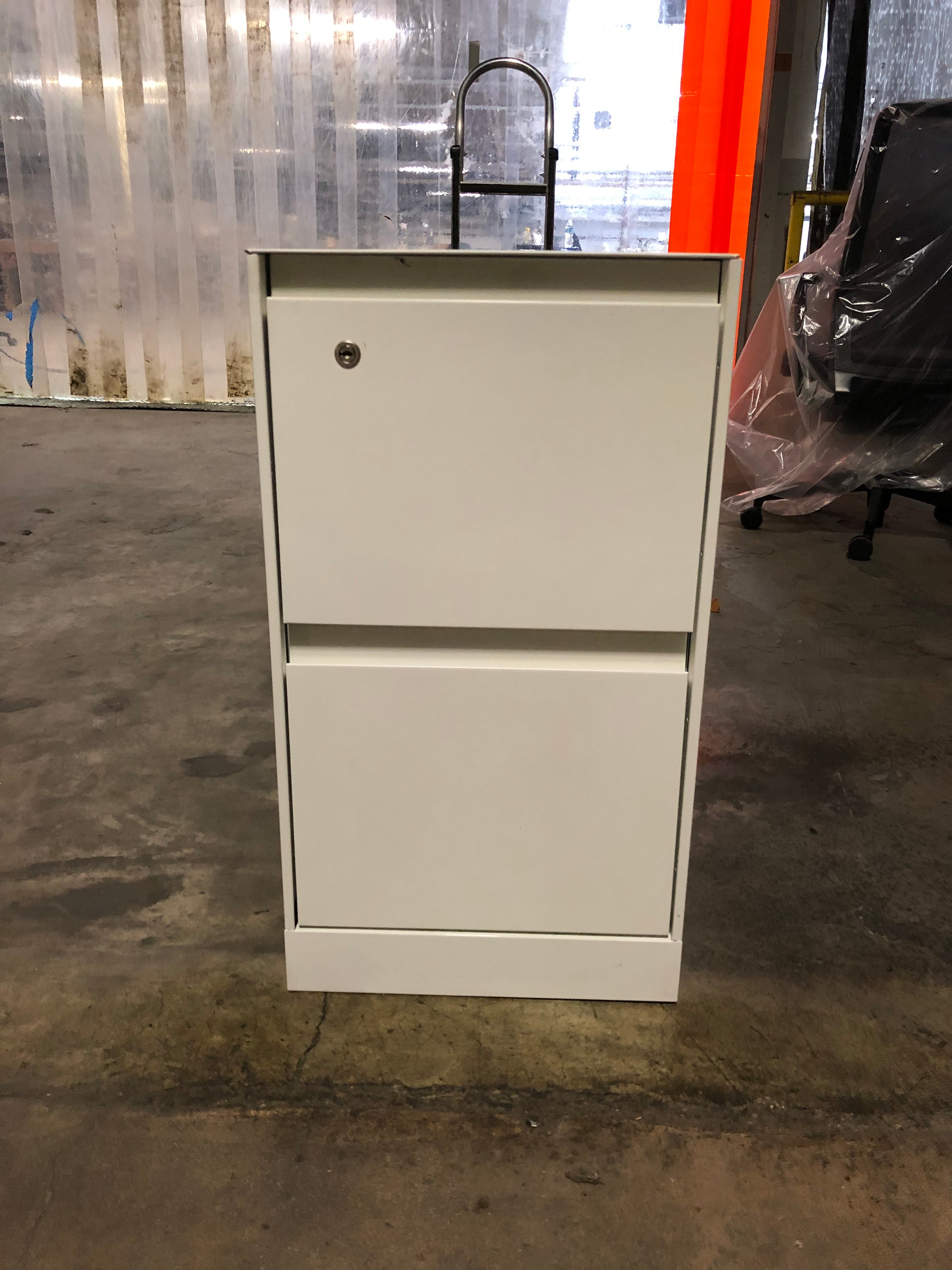 STEELCASE | BOX-BOX-FILE PEDESTAL – Storr PreOwned