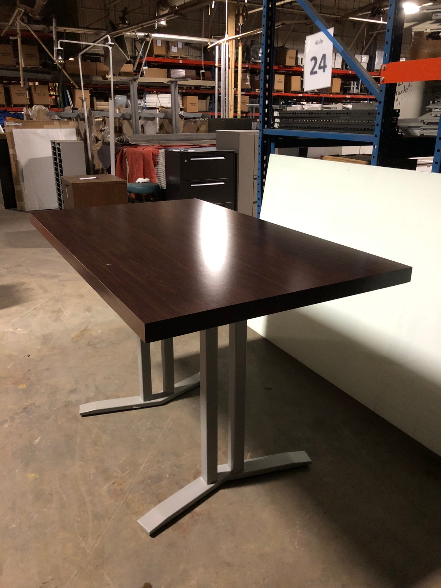 PREOWNED | CAFE TABLE