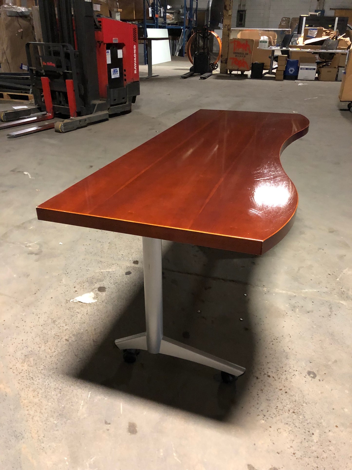 NATIONAL | MOBILE TABLE