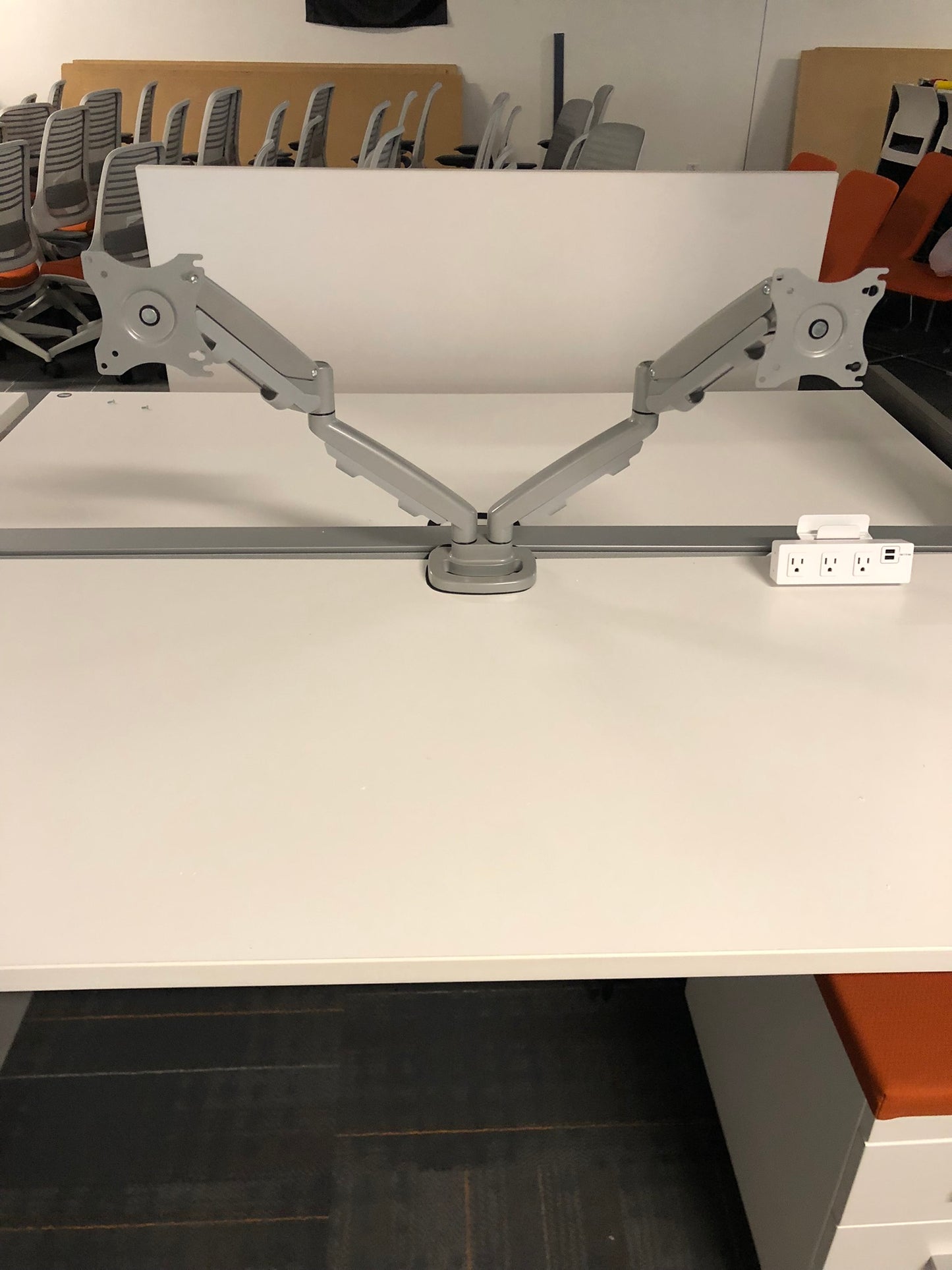 ESI | EPPA DUAL MONITOR ARM