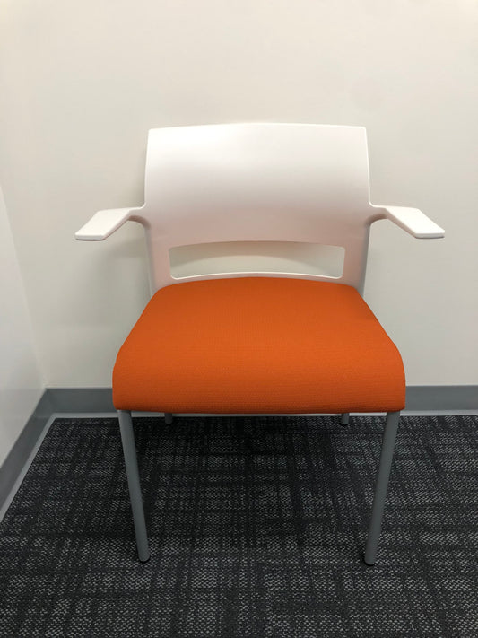 STEELCASE | MOVE CHAIR PLASTIC BACK ARMS