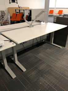 height adjustable standing desk