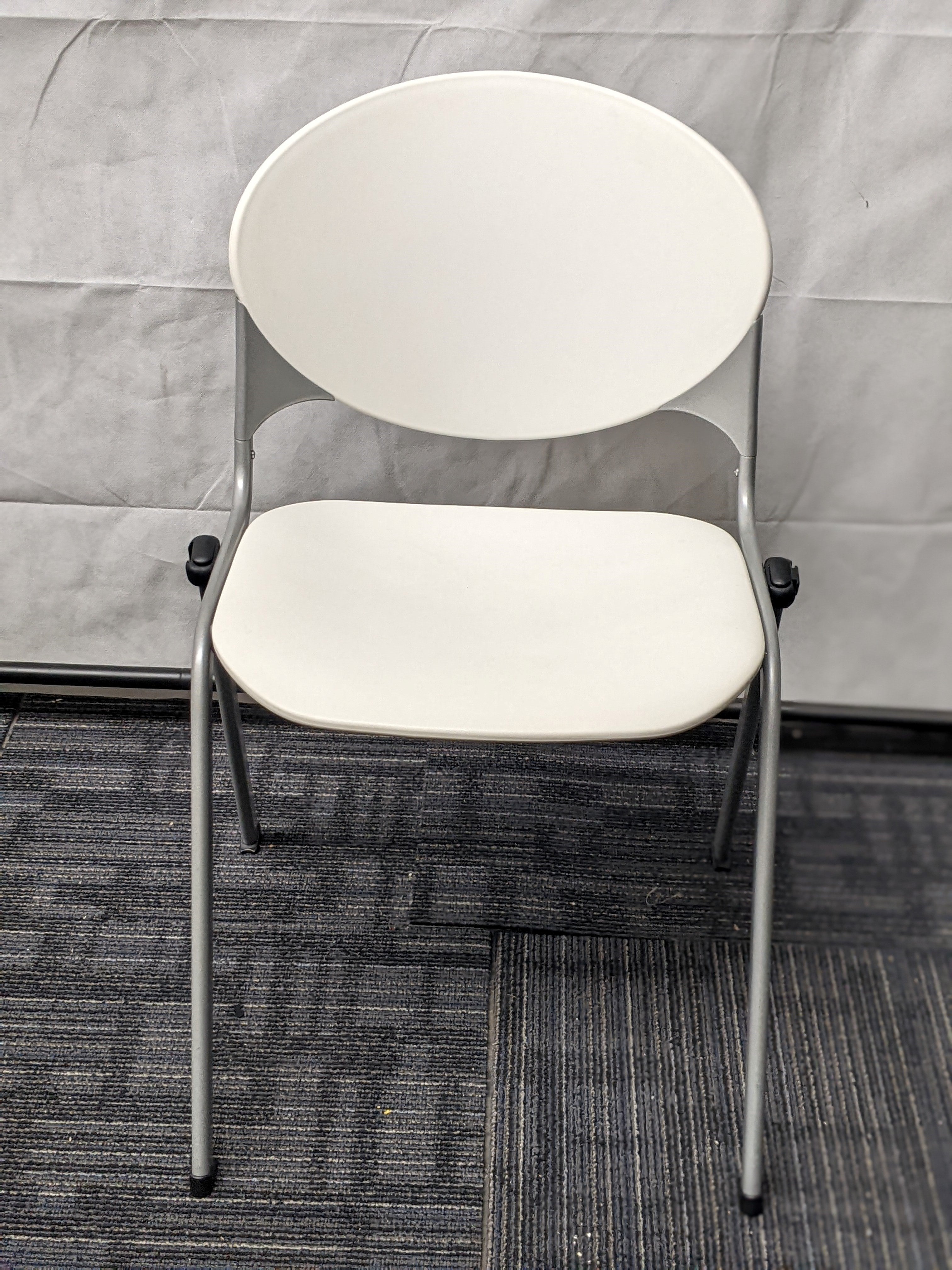 KIMBALL NATIONAL CINCH PLASTIC CHAIR – Storr PreOwned