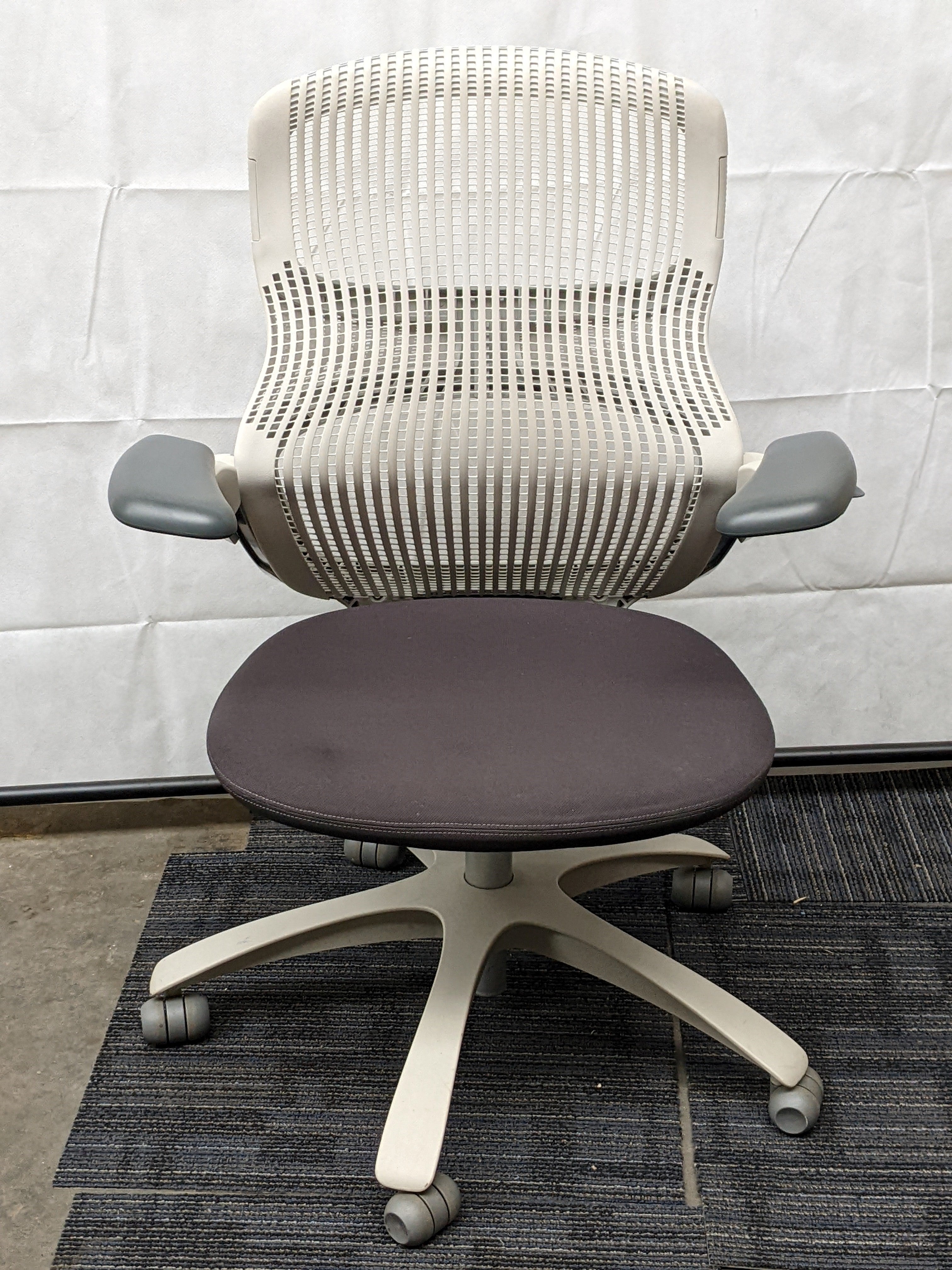 Knoll Rpm Task Chair KNOLL | GENERATION TASK CHAIR – Storr PreOwned