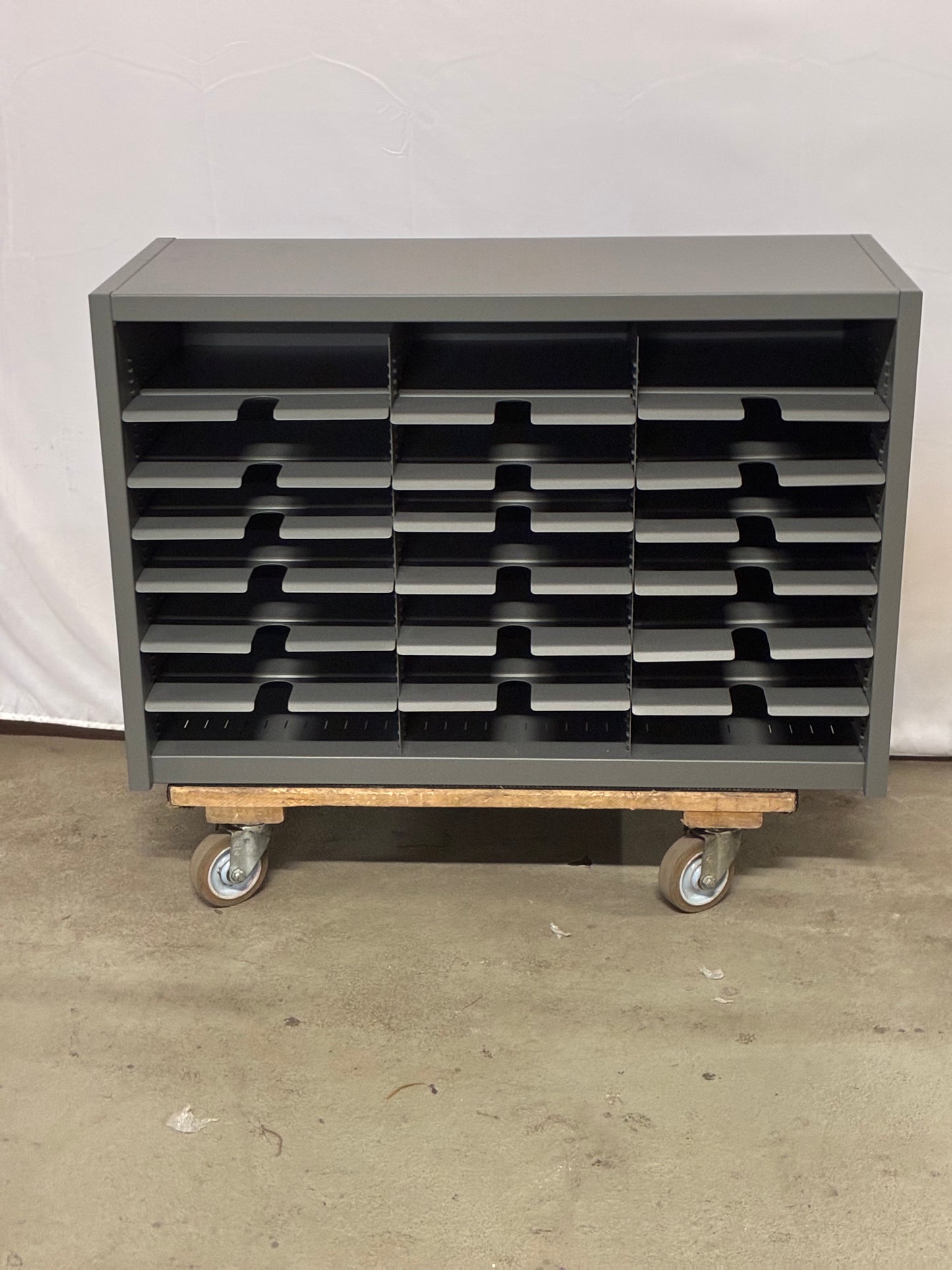 PREOWNED | MAIL SORTER