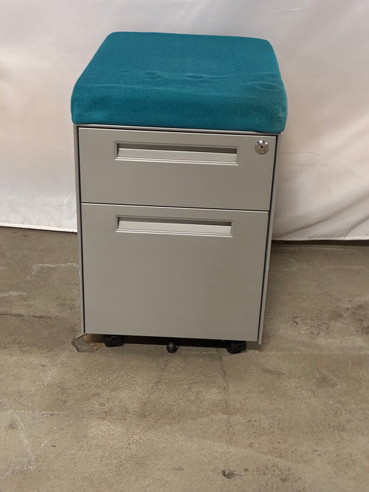 PREOWNED | MOBILE BOX/FILE PEDSTAL WITH SEAT CUSHION