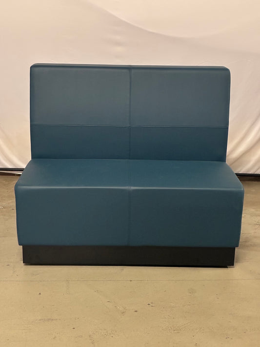 NATIONAL | FRINGE, MID BOOTH, 2 SEAT, DOUBLE-SIDE