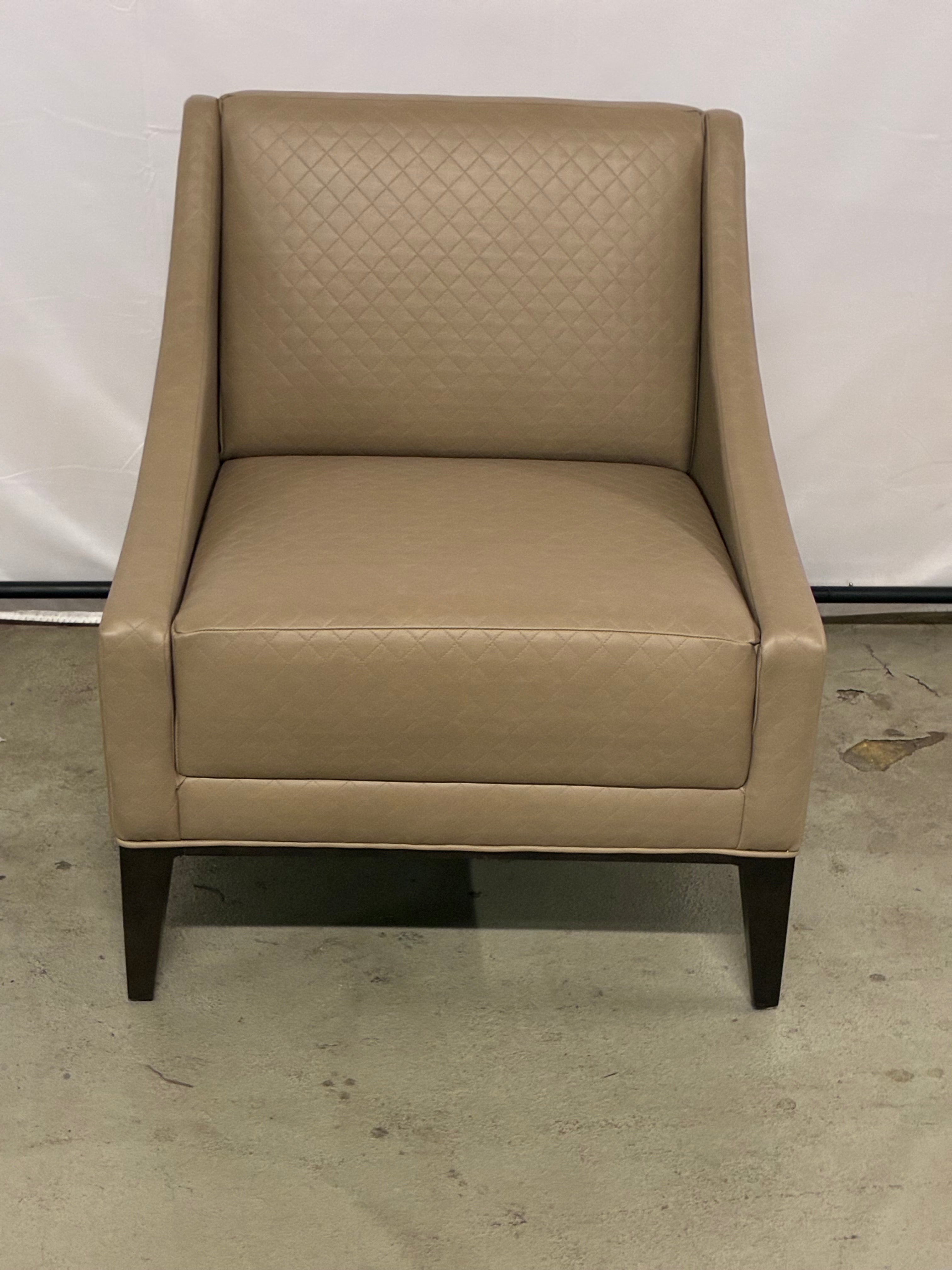OFS | REALM LOUNGE CHAIR – Storr PreOwned