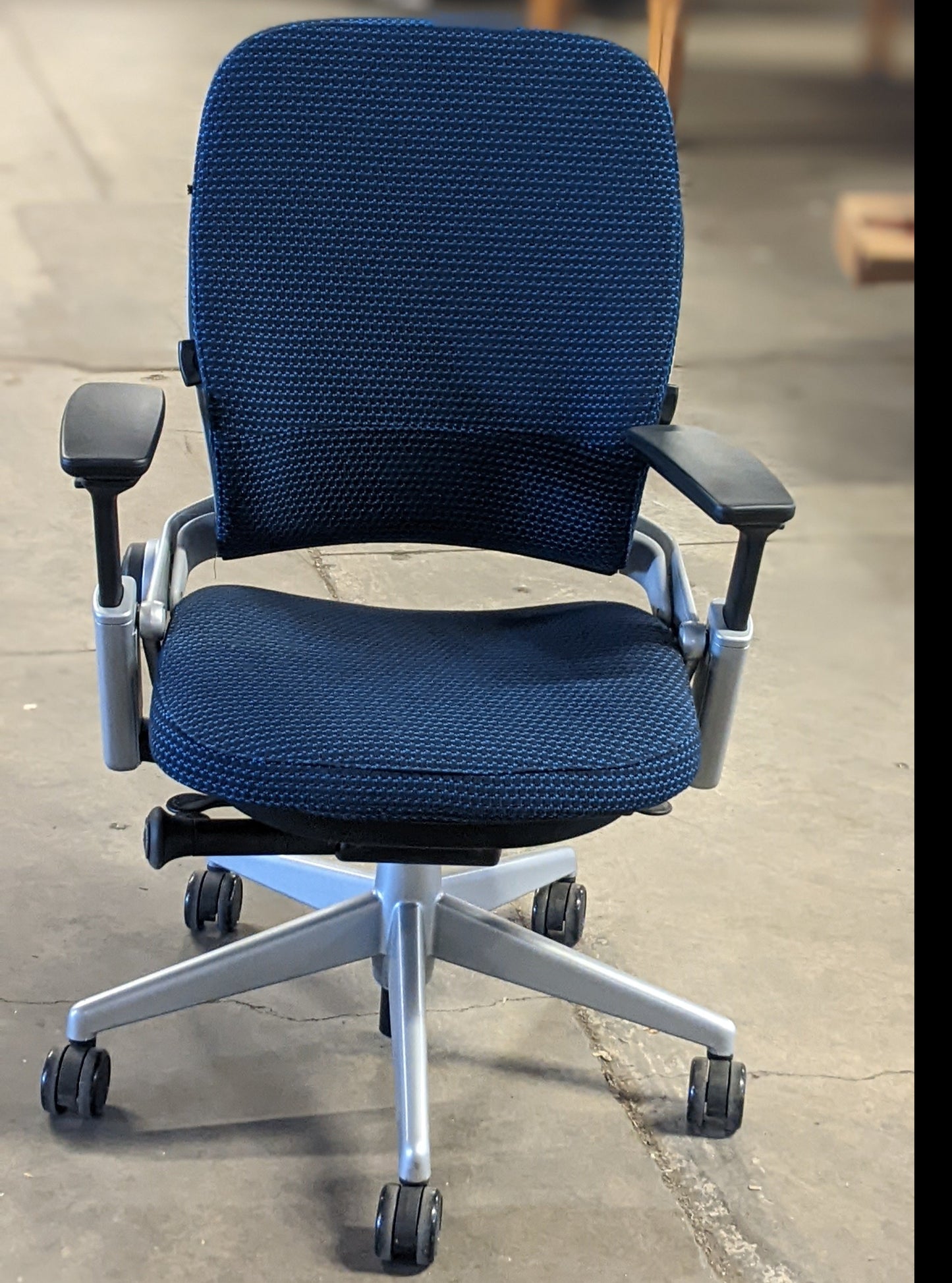 STEELCASE LEAP TASK CHAIR